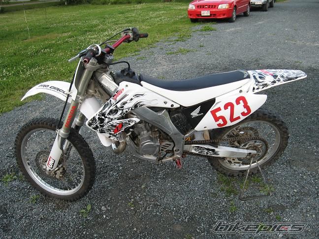 Photo 1359972