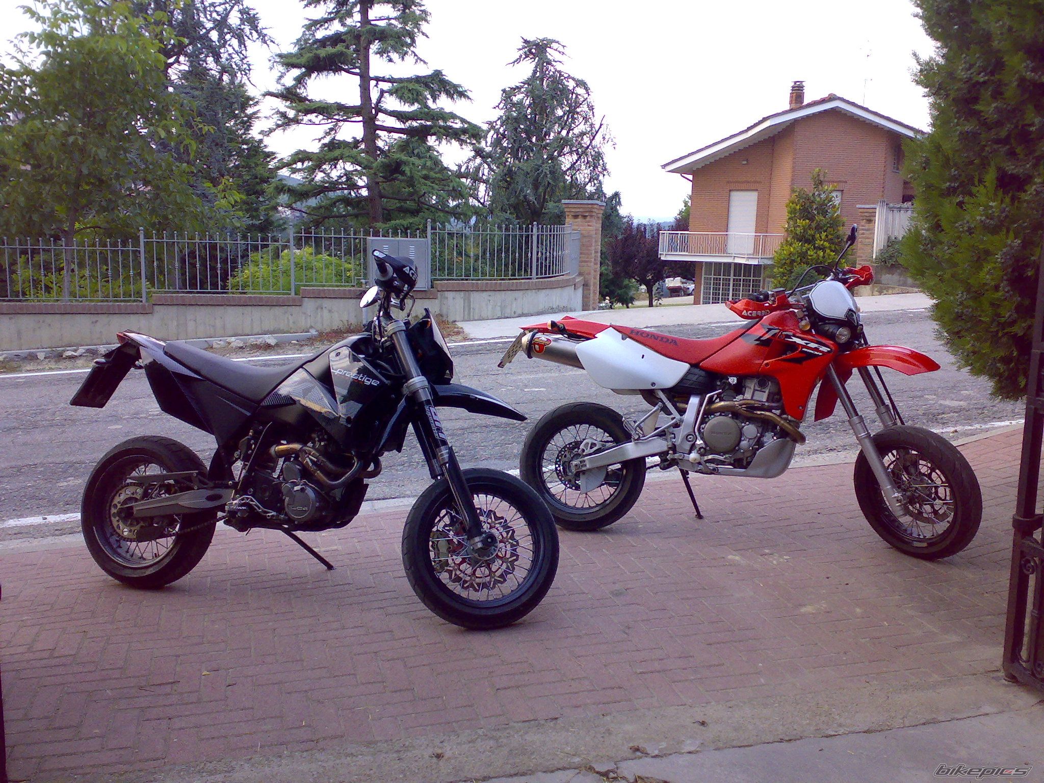 Bike Photo 1360165