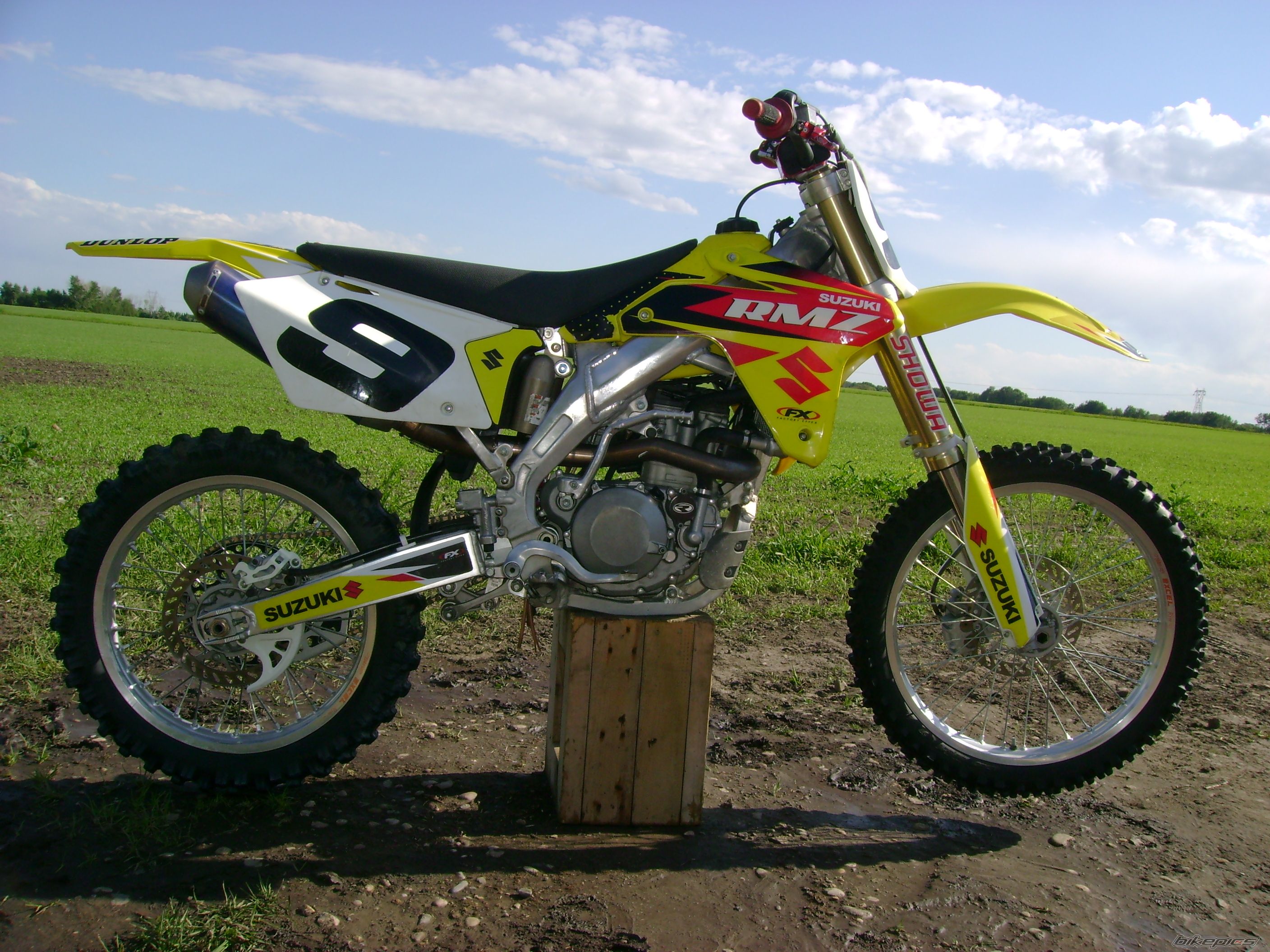 Bike Photo 1360405