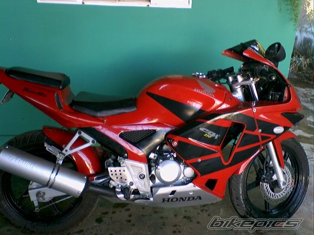 Photo 1360863