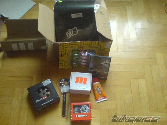 Photo 1360872