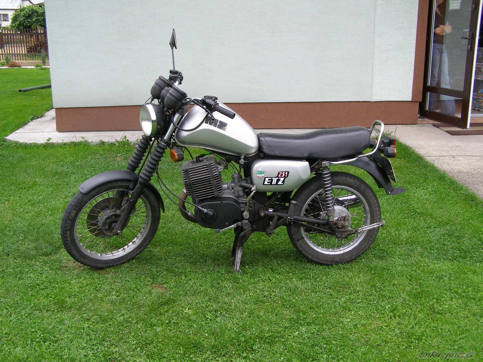 Photo 1360968
