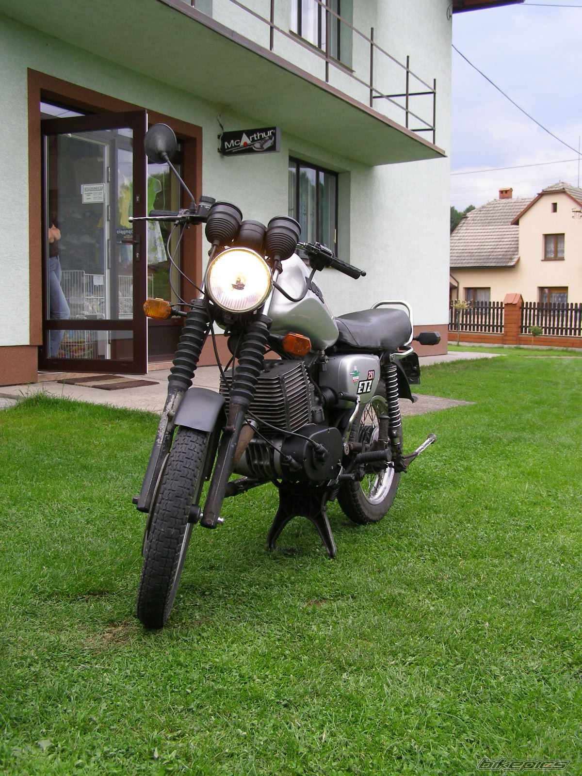 Photo 1360974