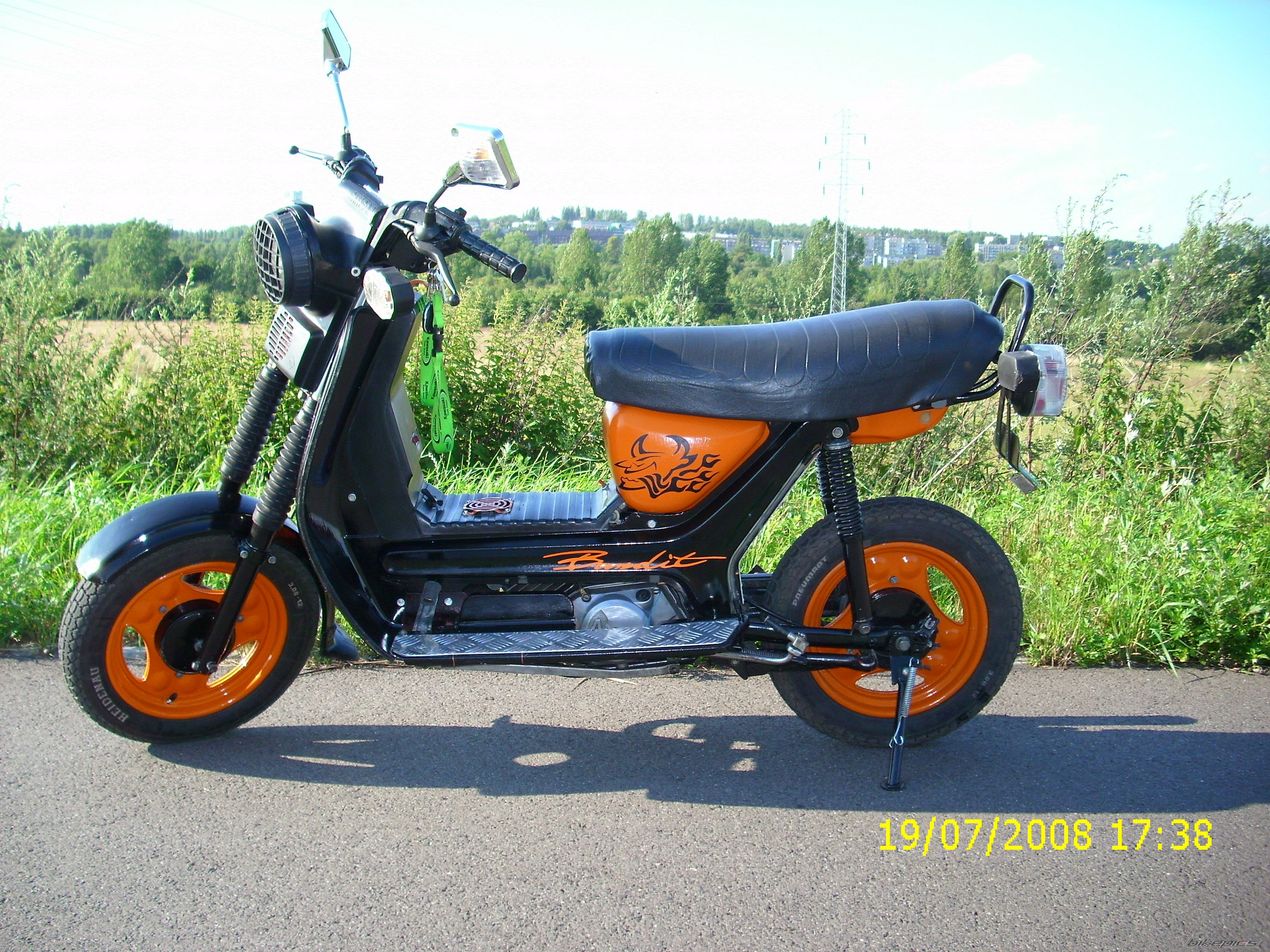 Photo 1361982