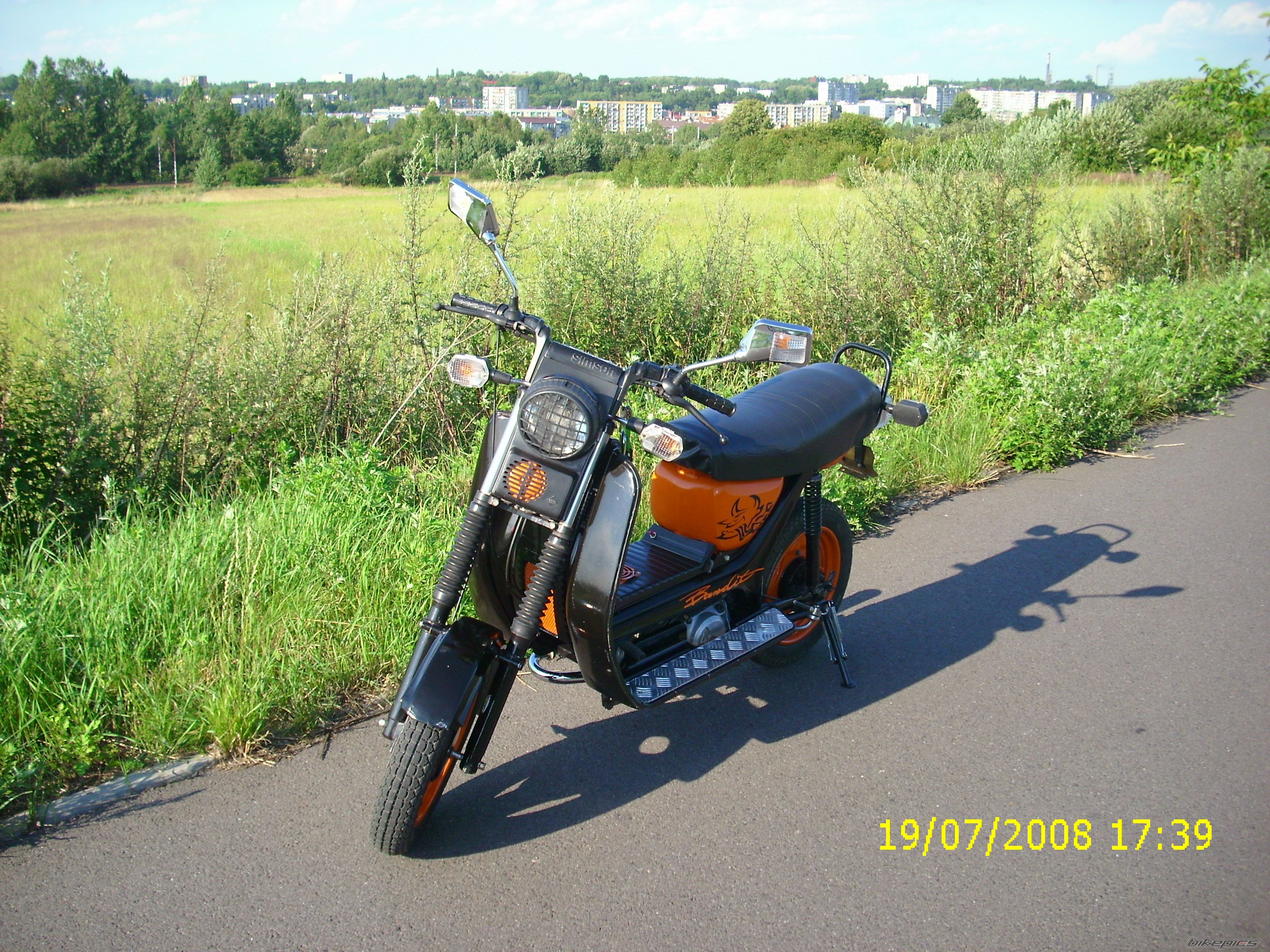Photo 1361984