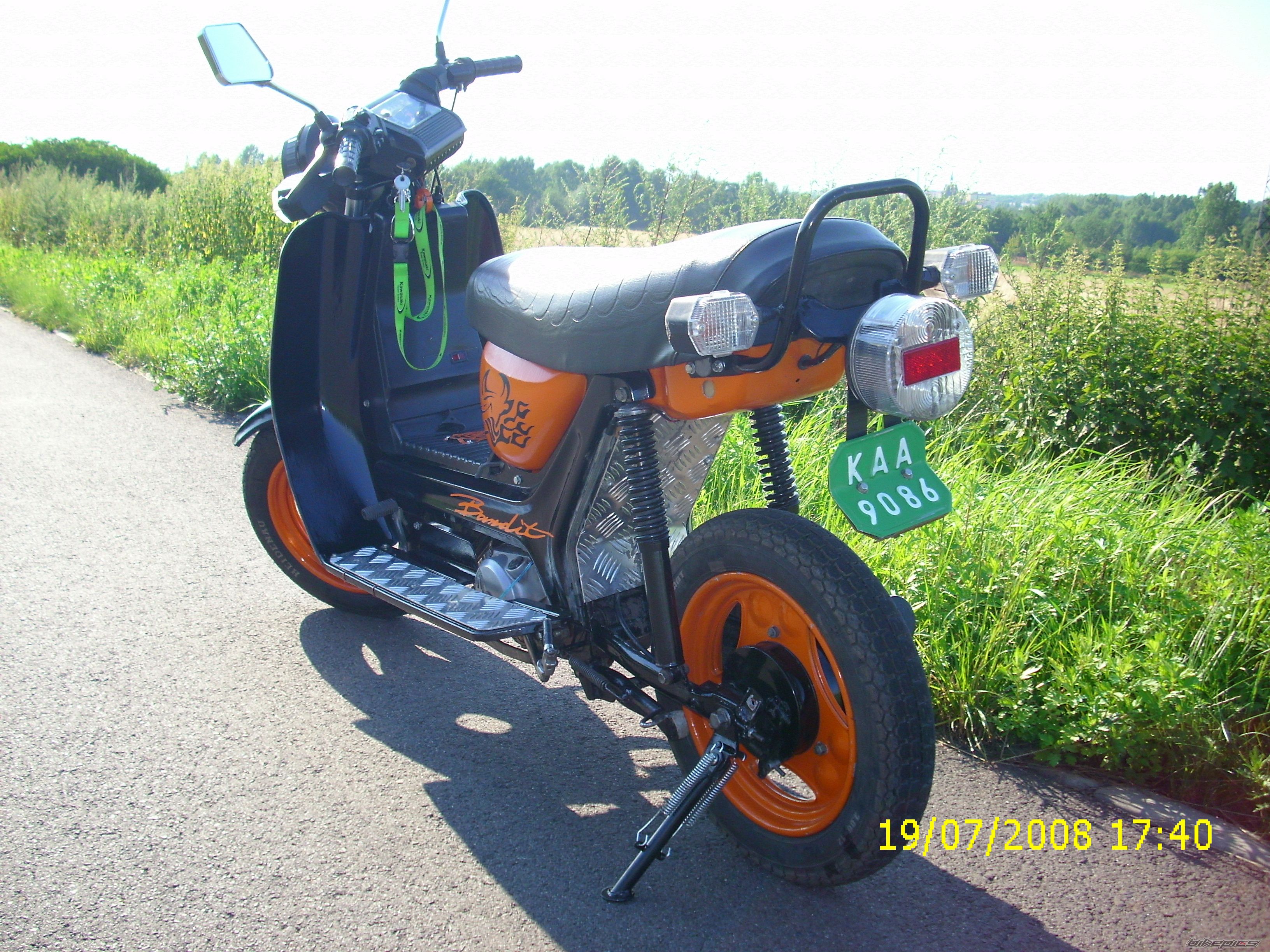 Photo 1361998