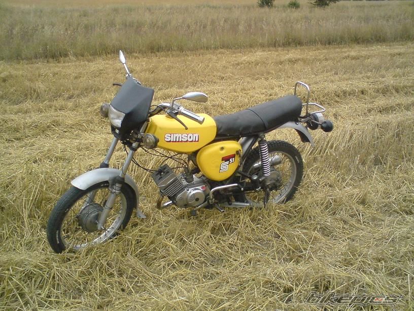Photo 1362137