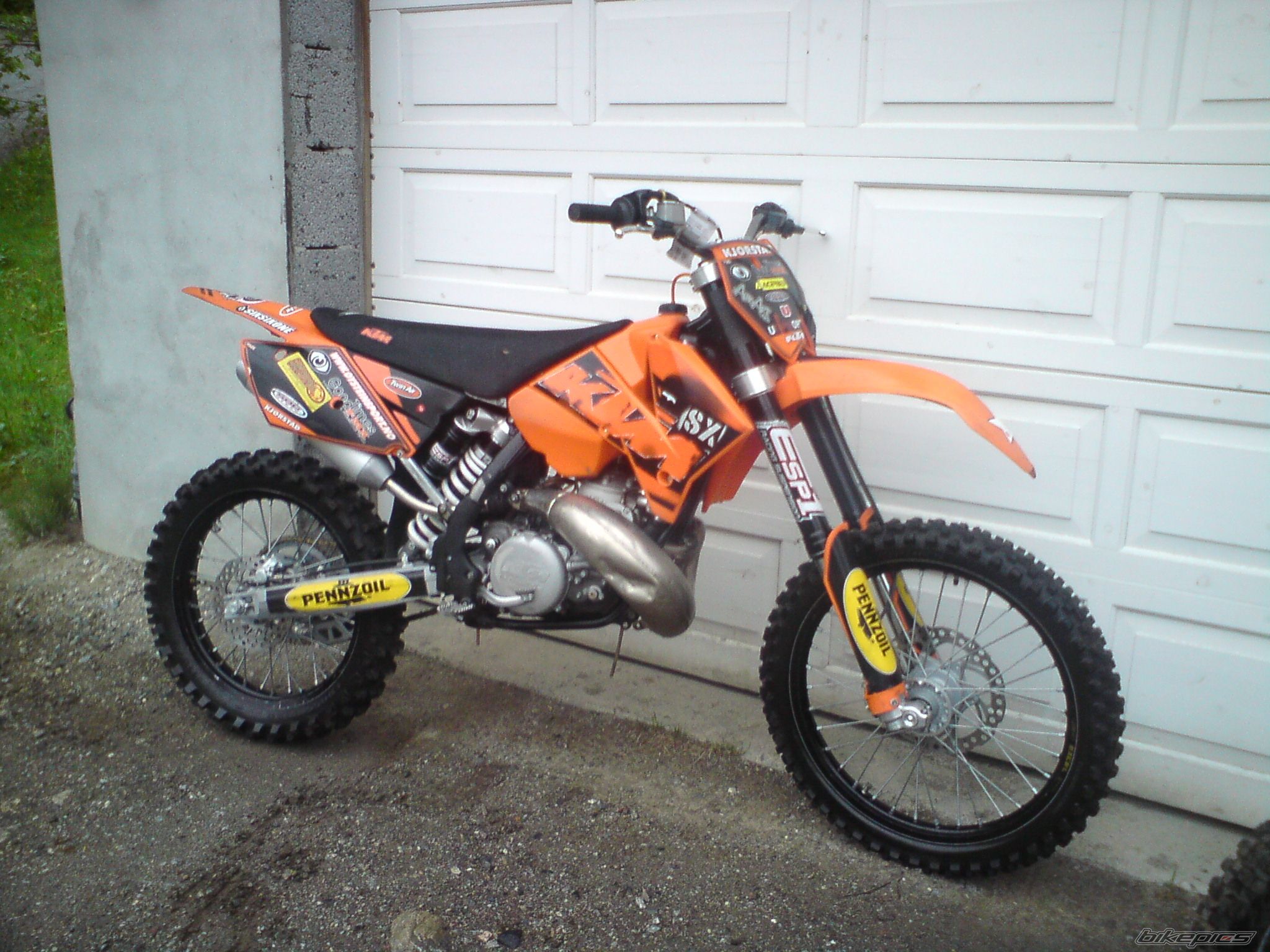 Photo 1362956