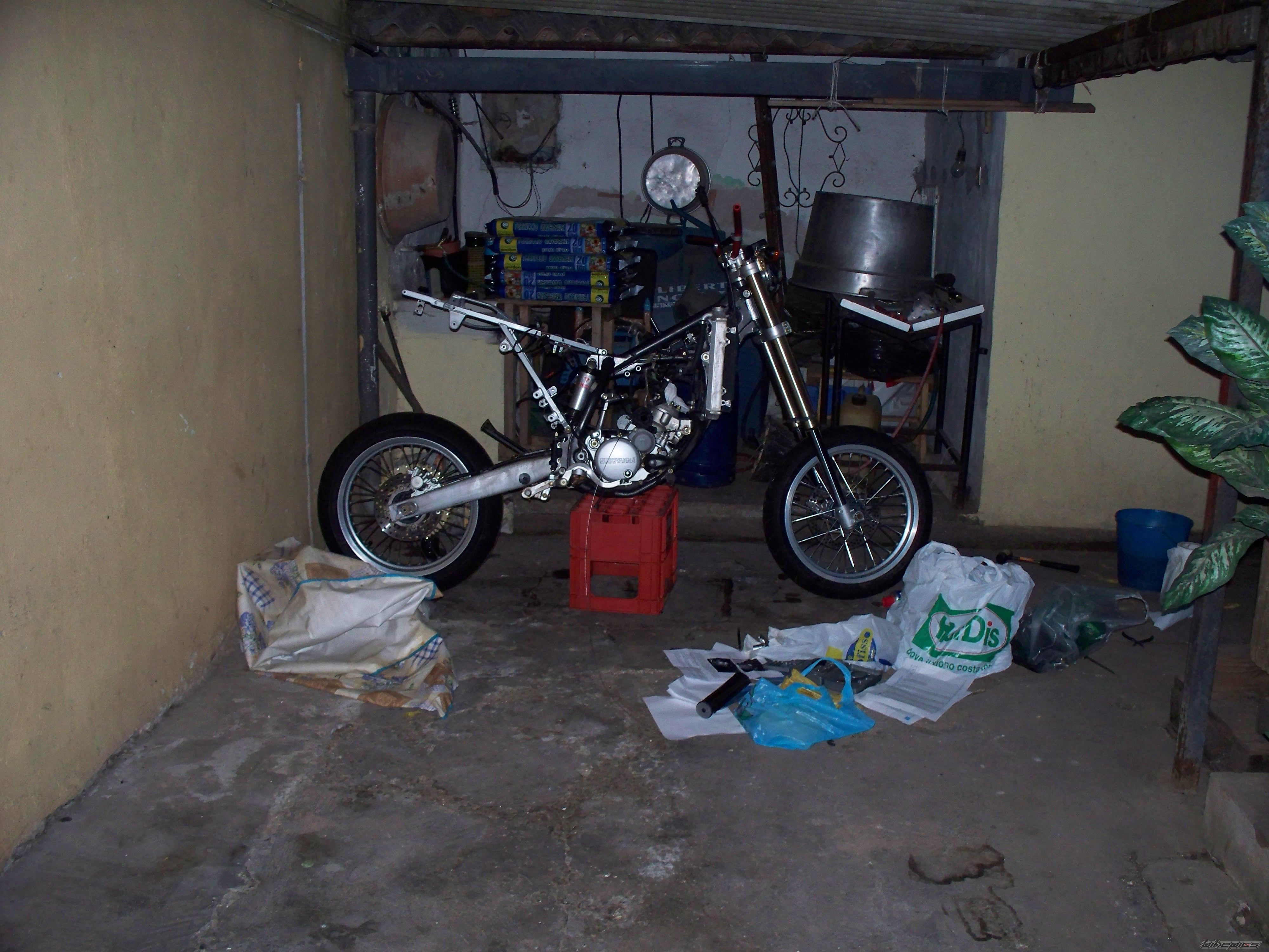 Photo 1363144