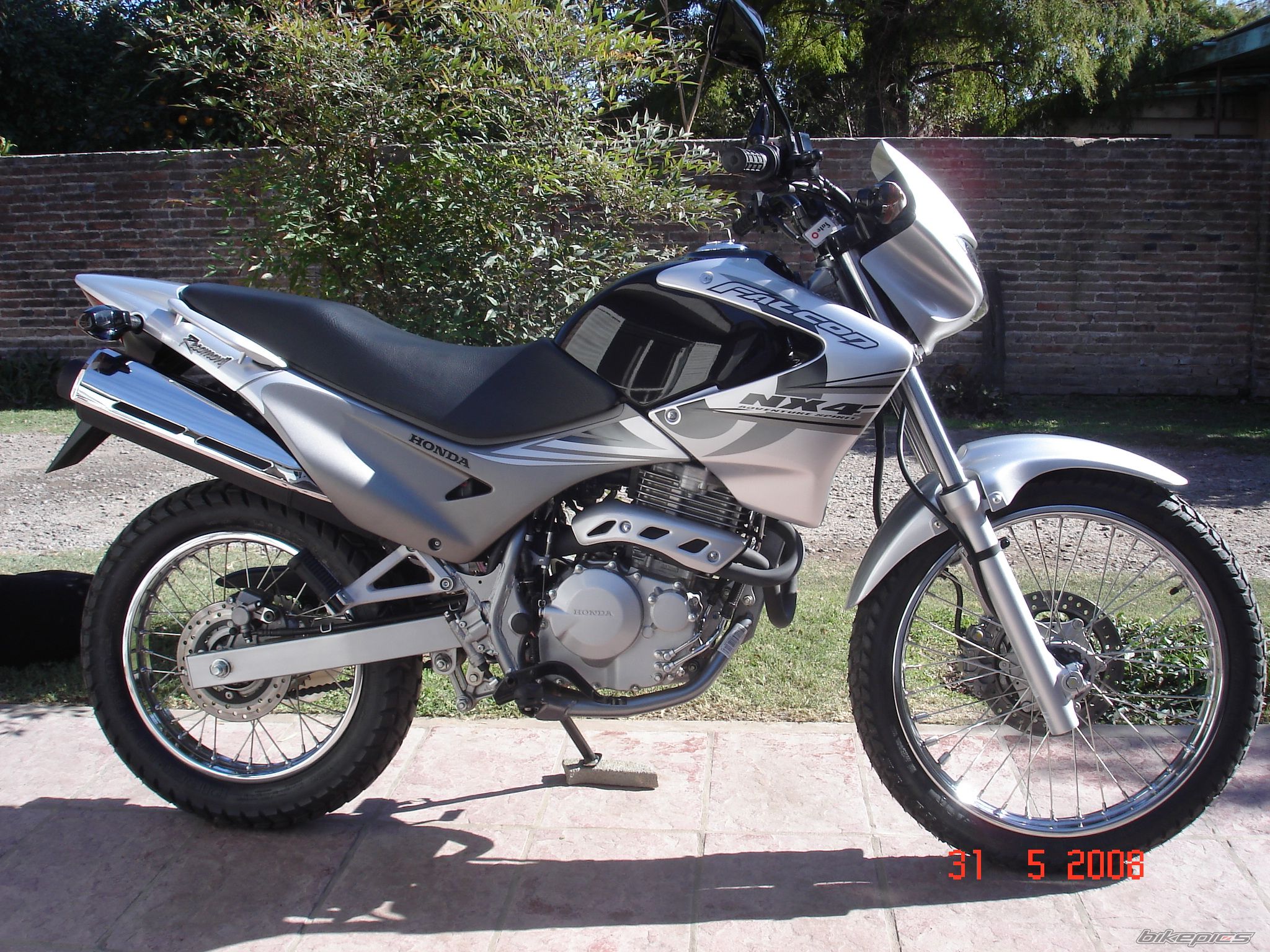 Photo 1363249