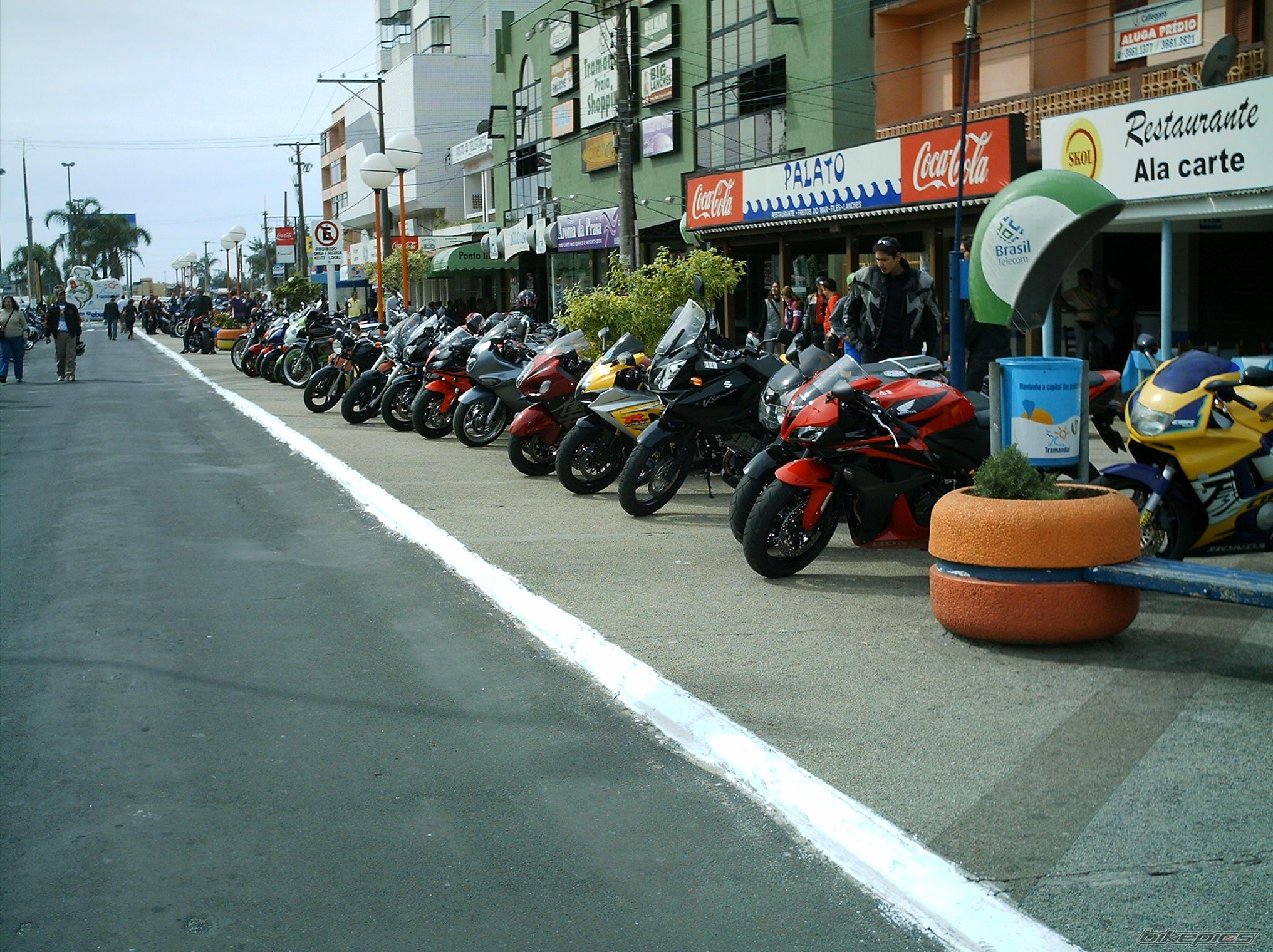 Photo 1363465