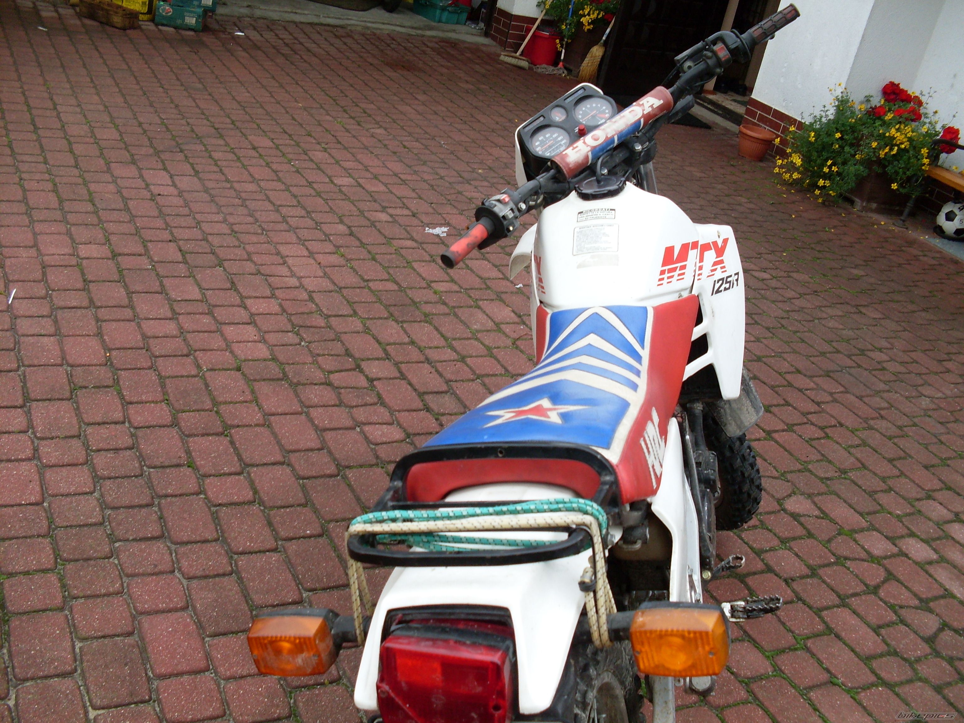 Photo 1363768