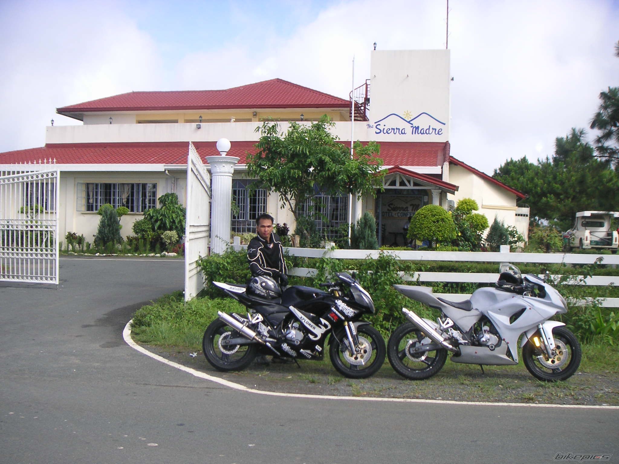Photo 1363813