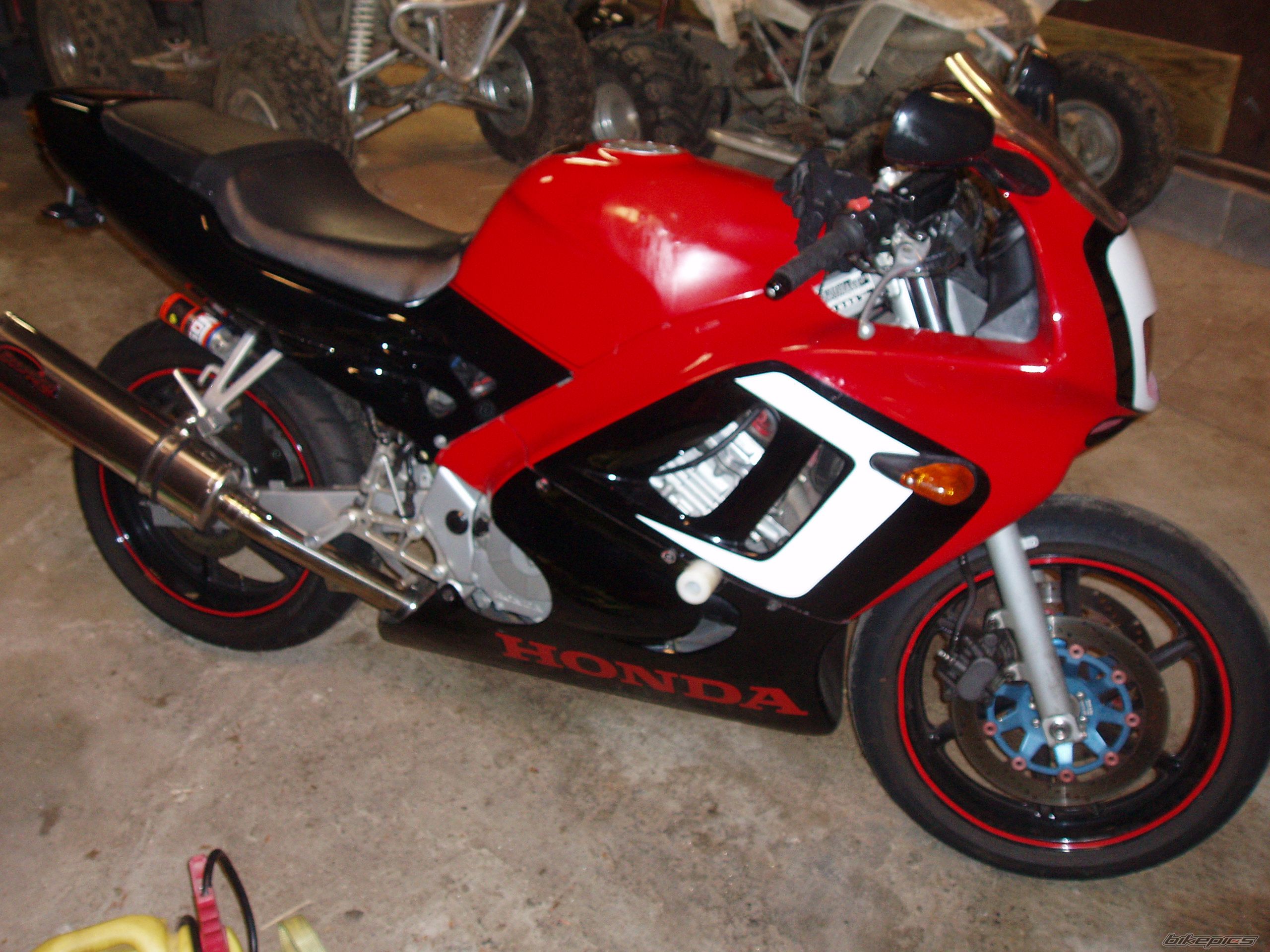 Photo 1363834