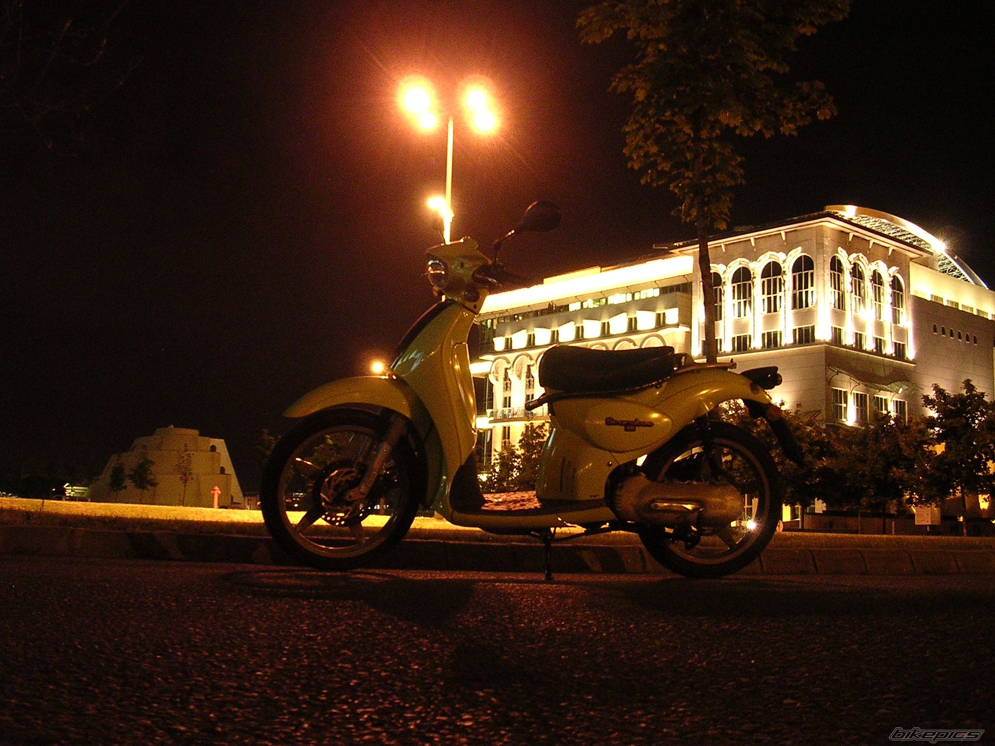 Photo 1363996