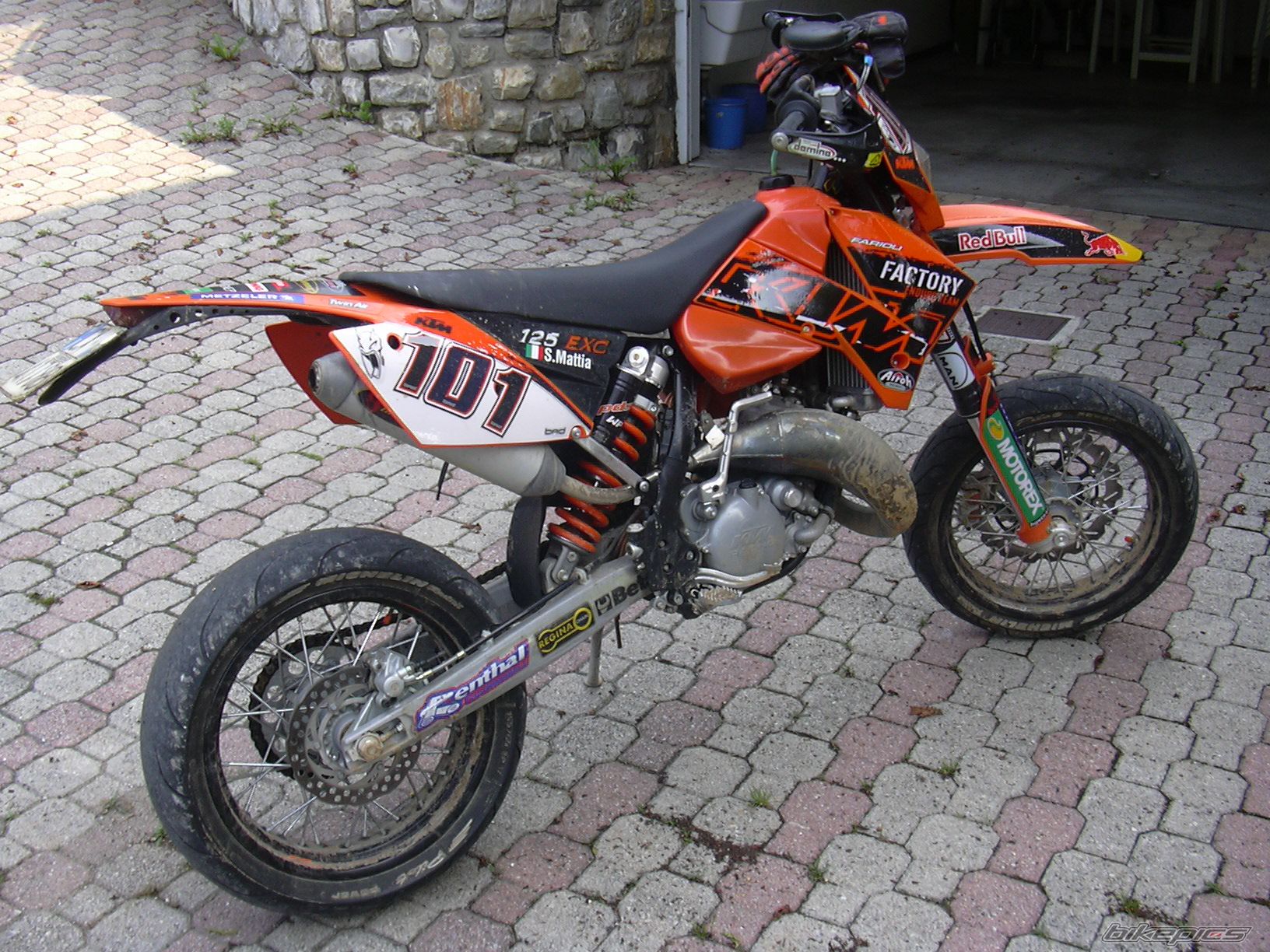 Photo 1364646