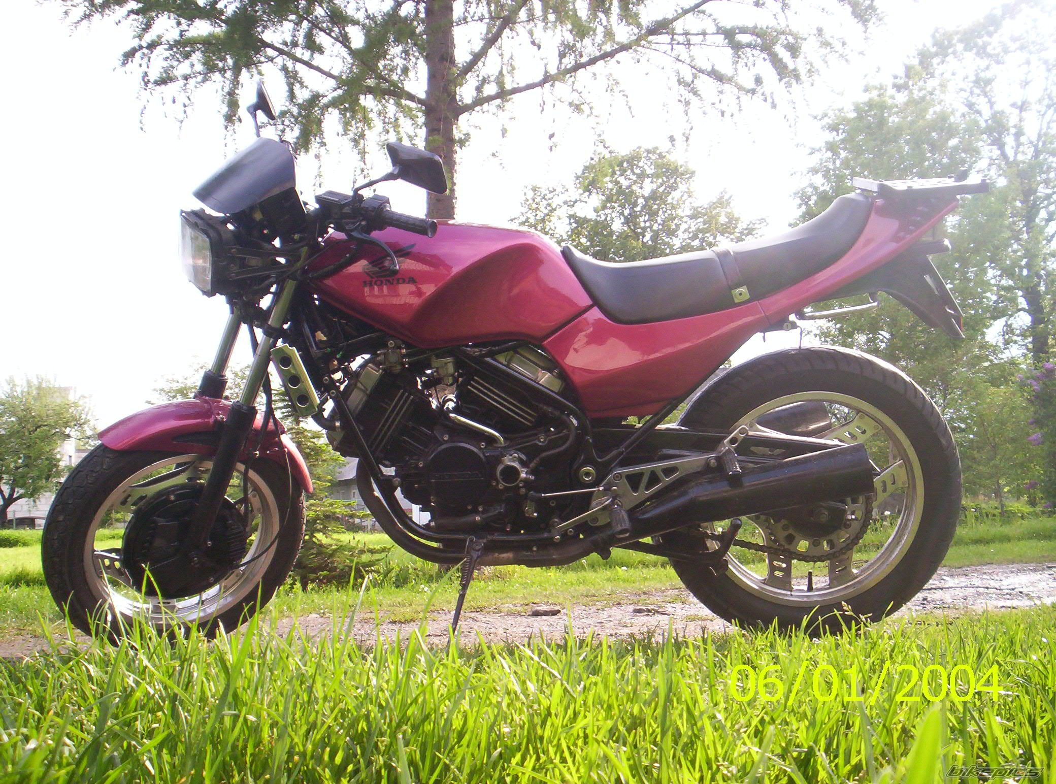 Photo 1364657