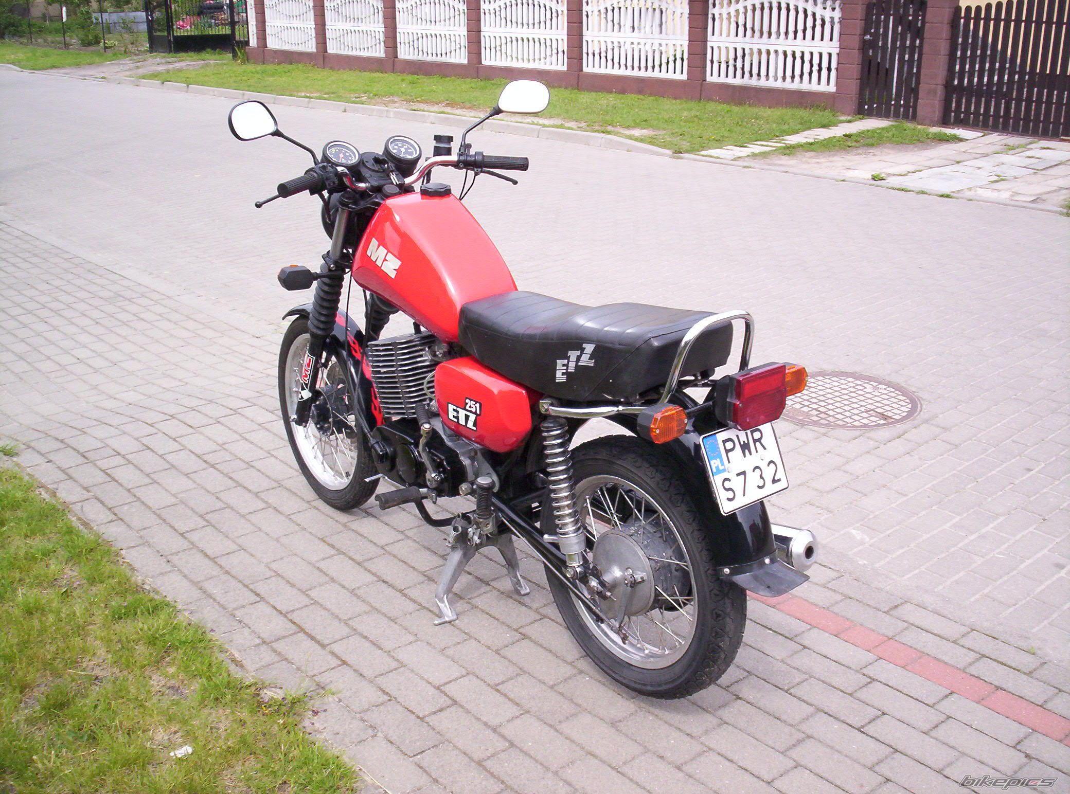 Photo 1364989