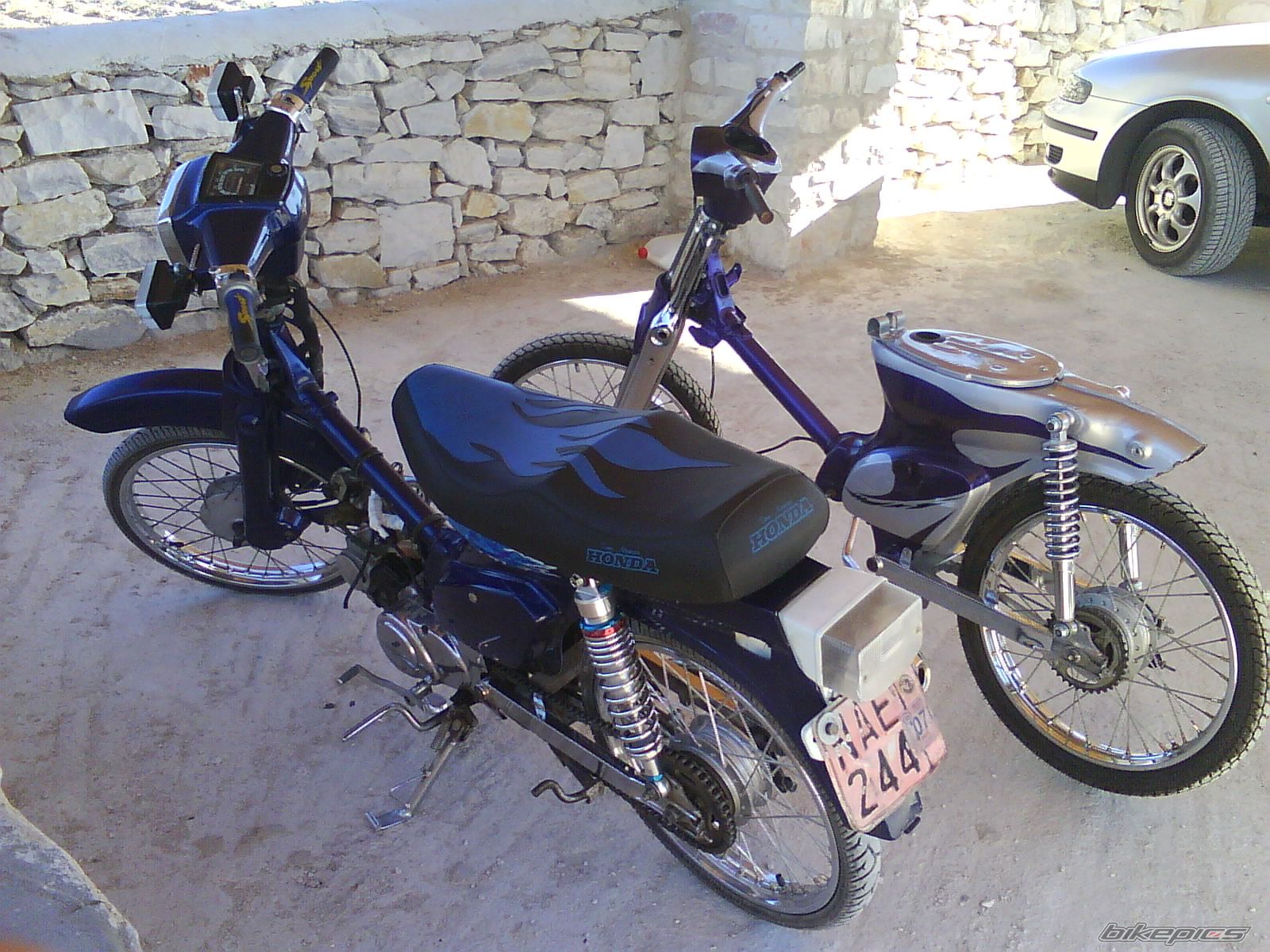 Photo 1365125