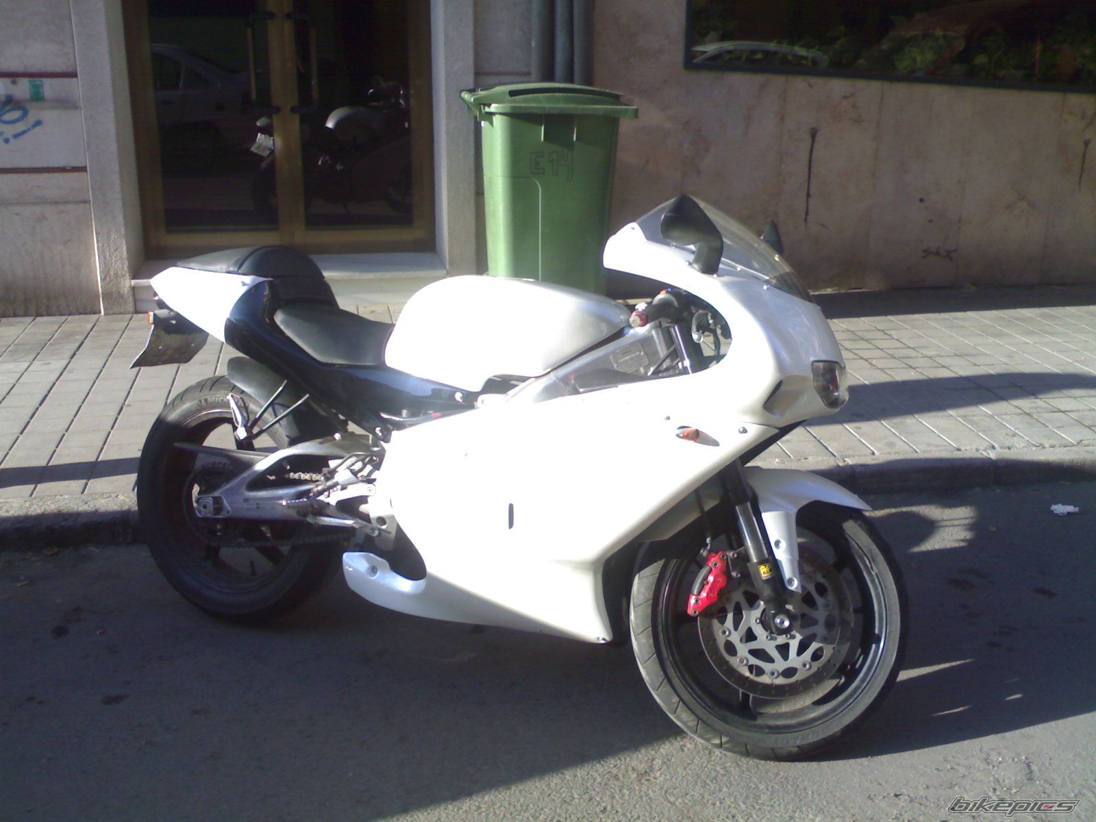 Photo 1365272