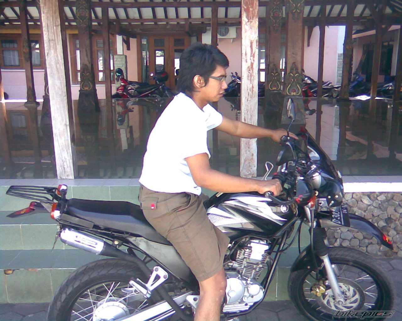 Photo 1365890