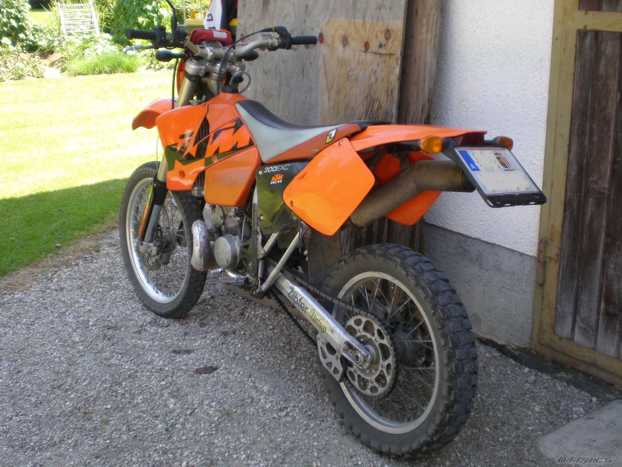 Photo 1366018