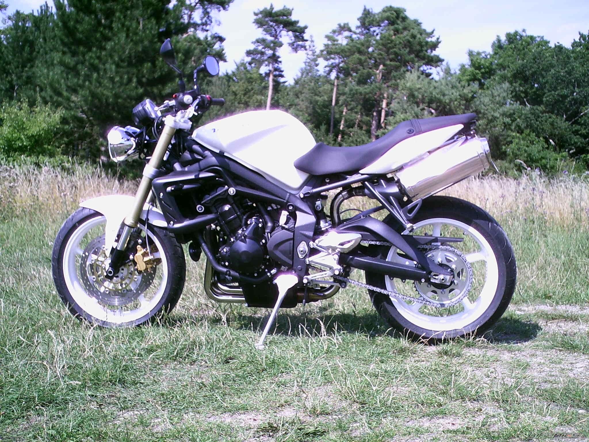 Photo 1366772