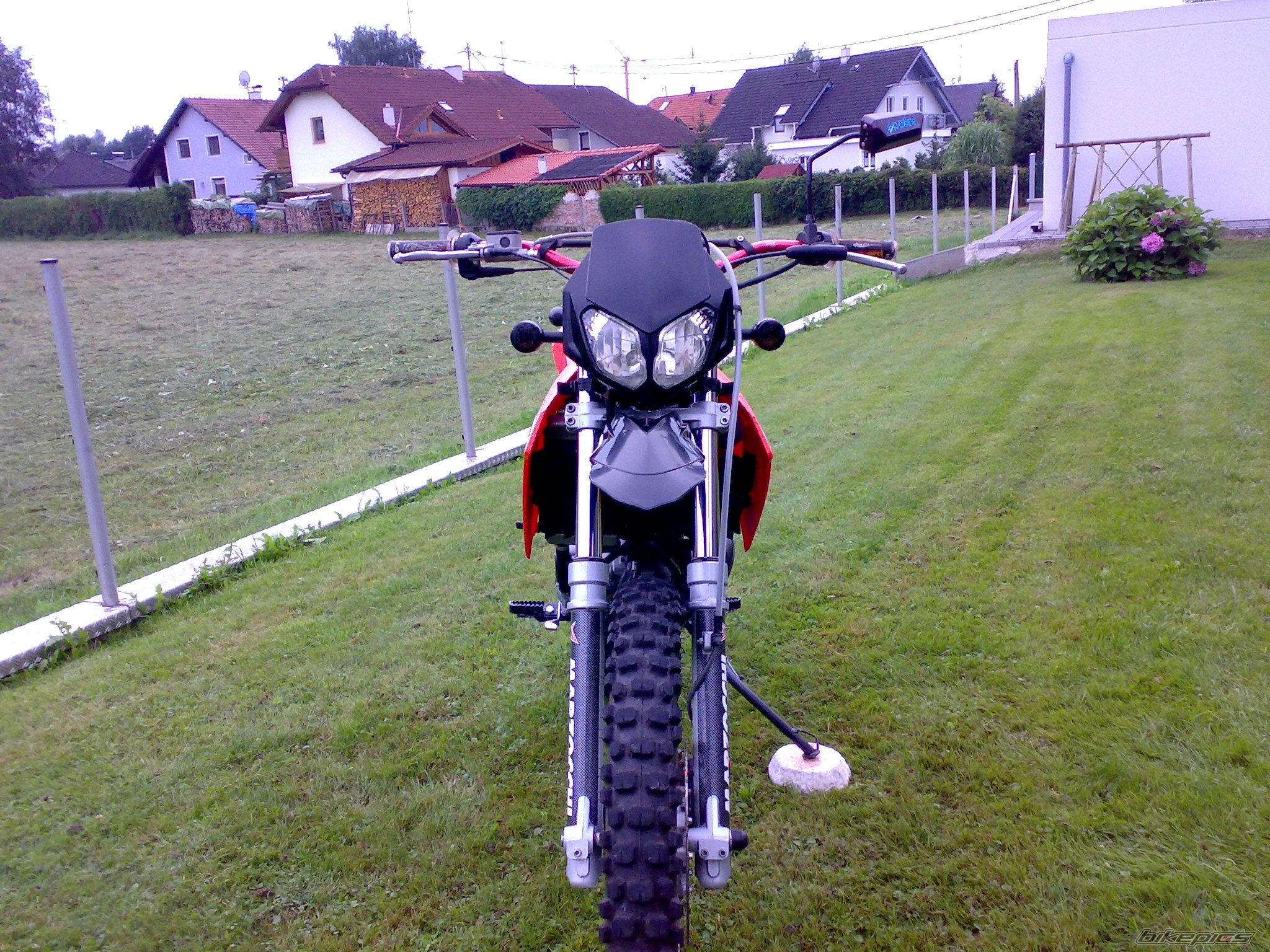 Photo 1366801