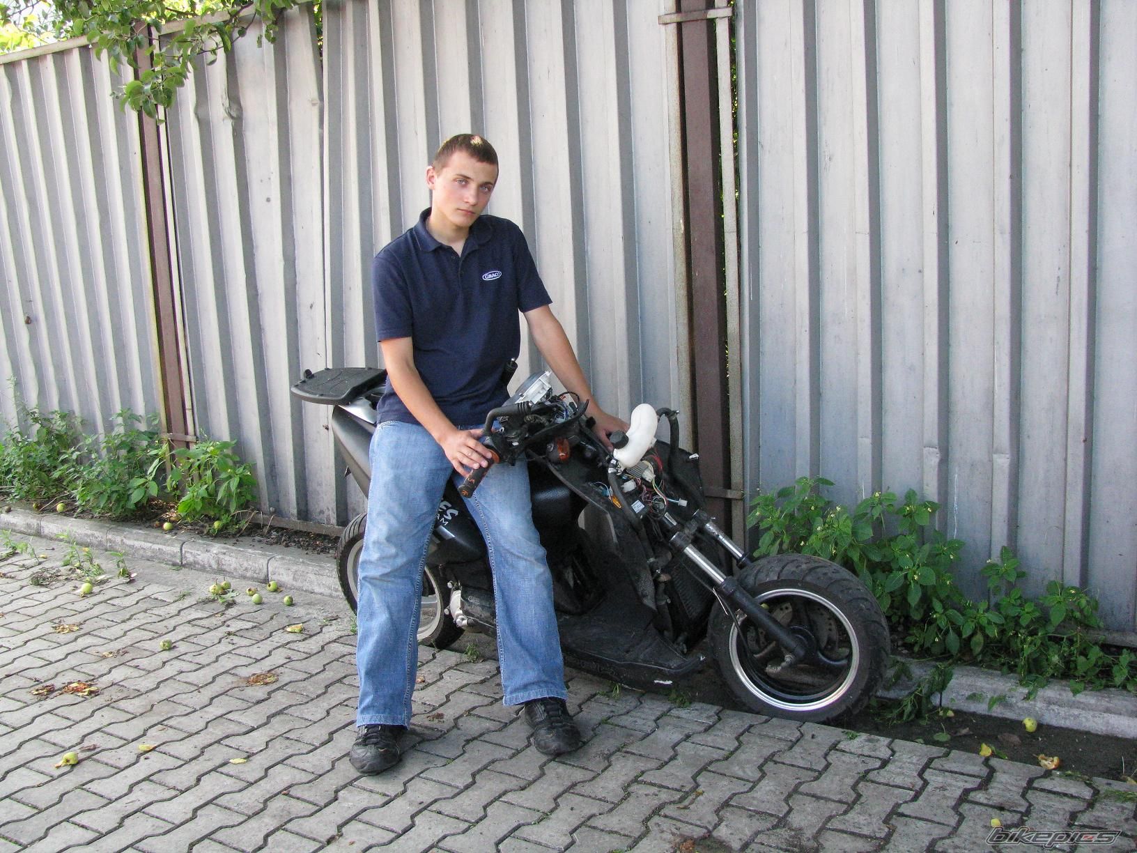 Photo 1366871