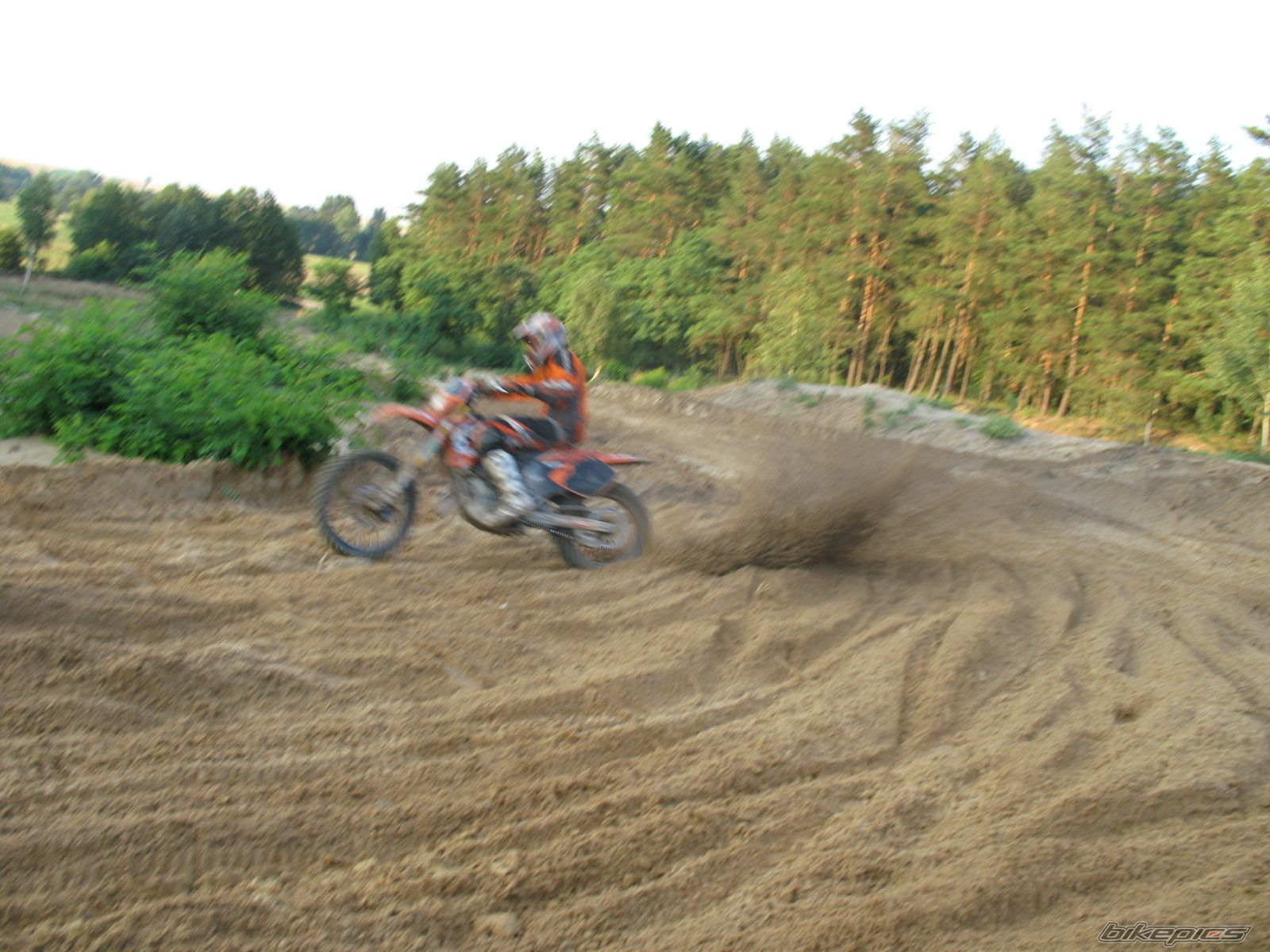Photo 1366892