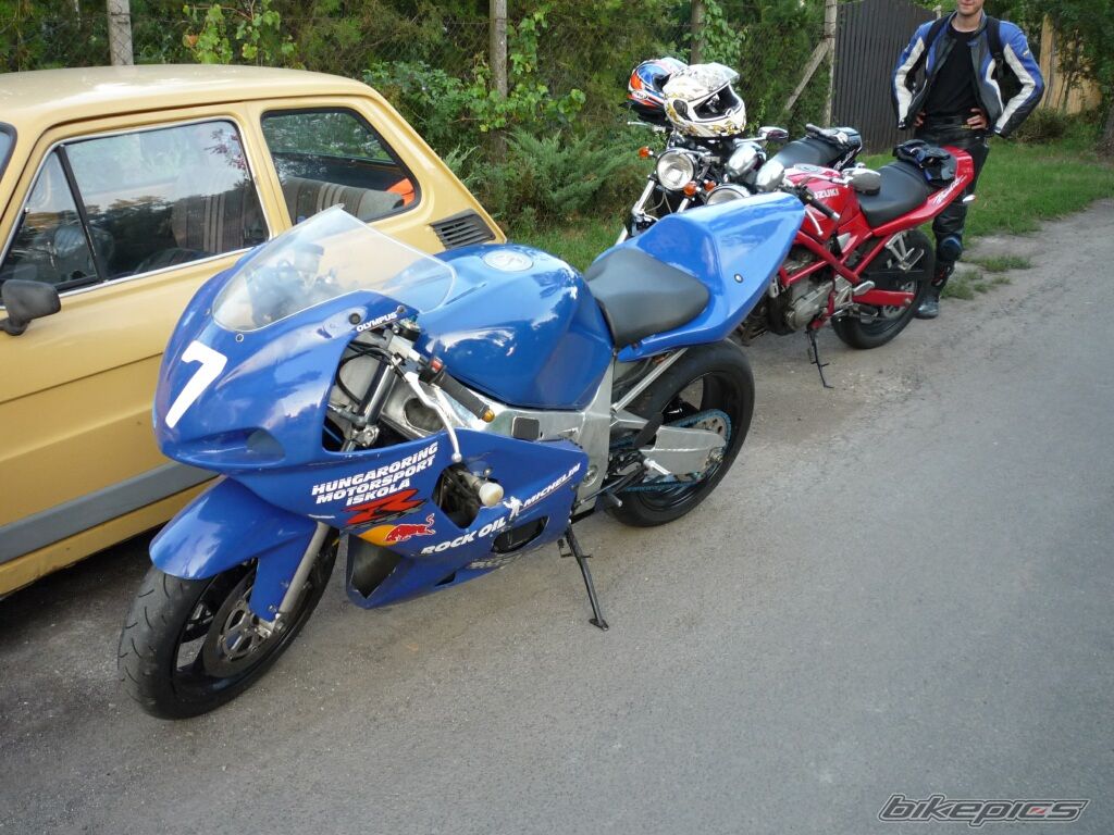 Photo 1366944