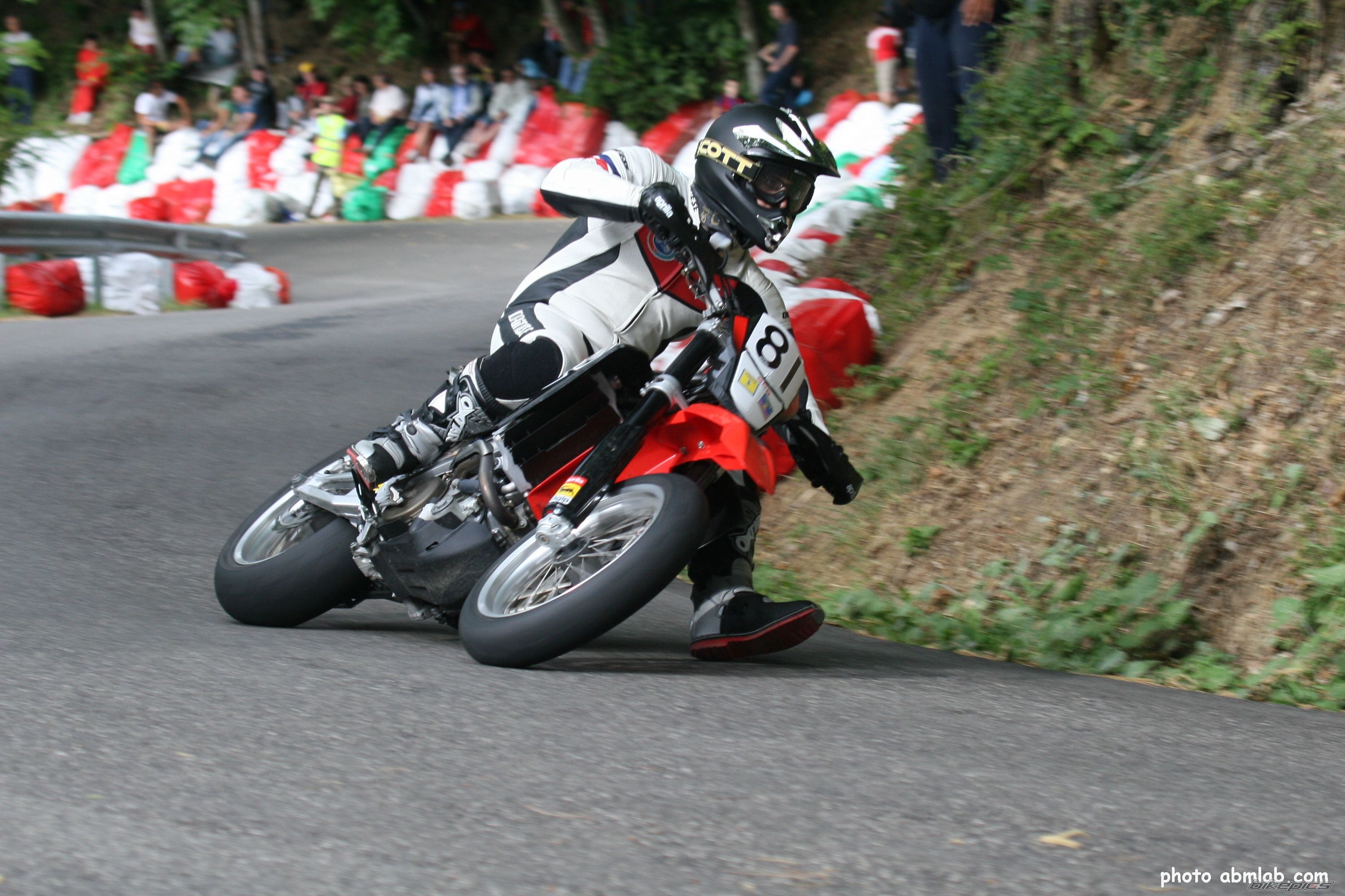 Photo 1367190