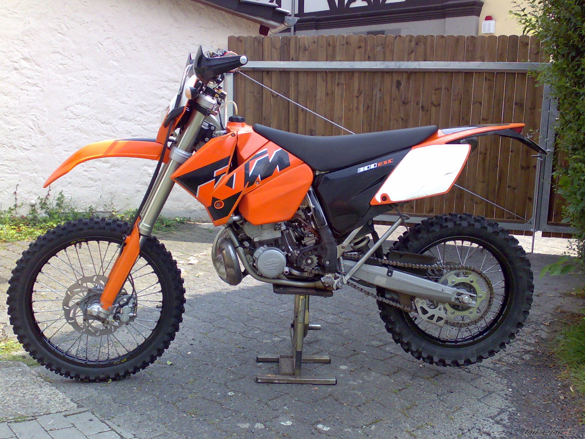 Photo 1367213