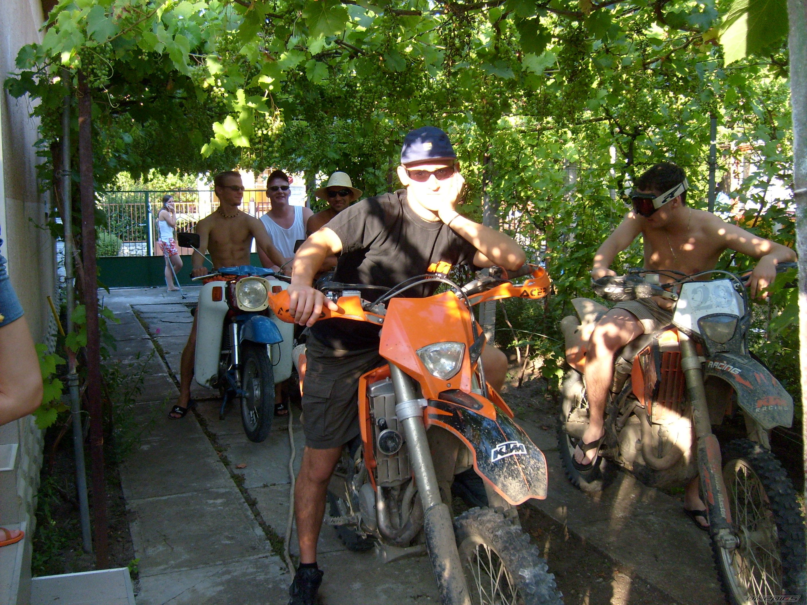 Photo 1367232