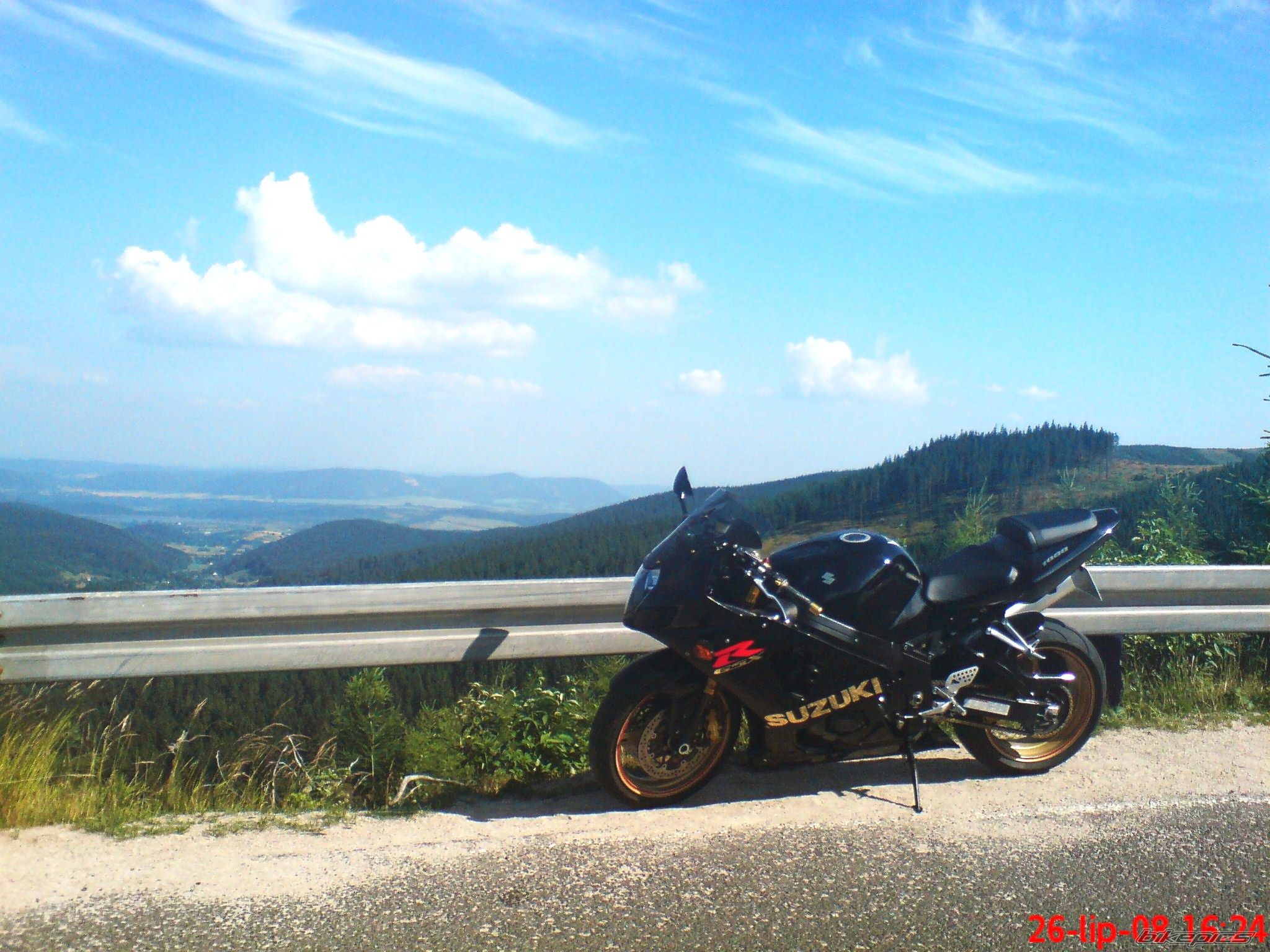 Photo 1367413