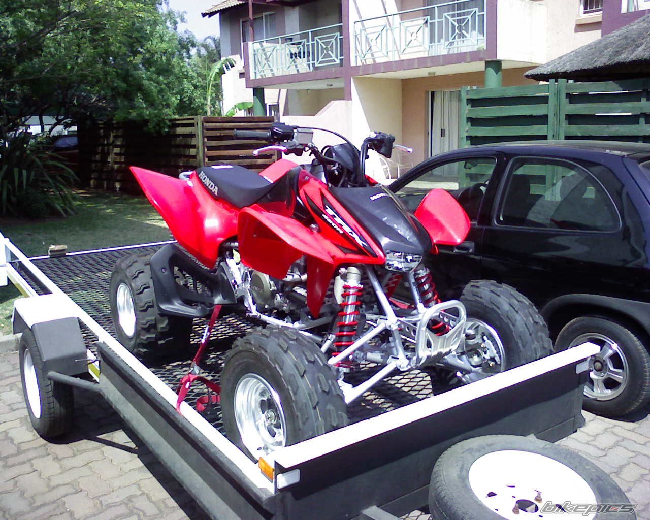 Photo 1367421