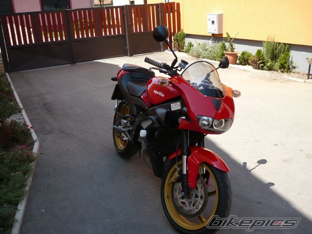 Photo 1367427