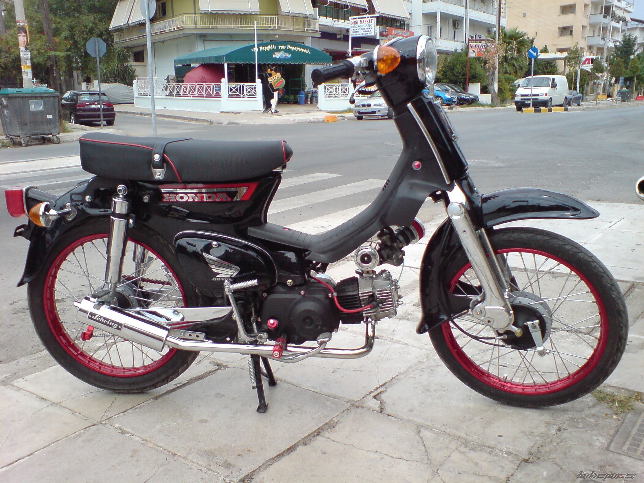 Photo 1367543
