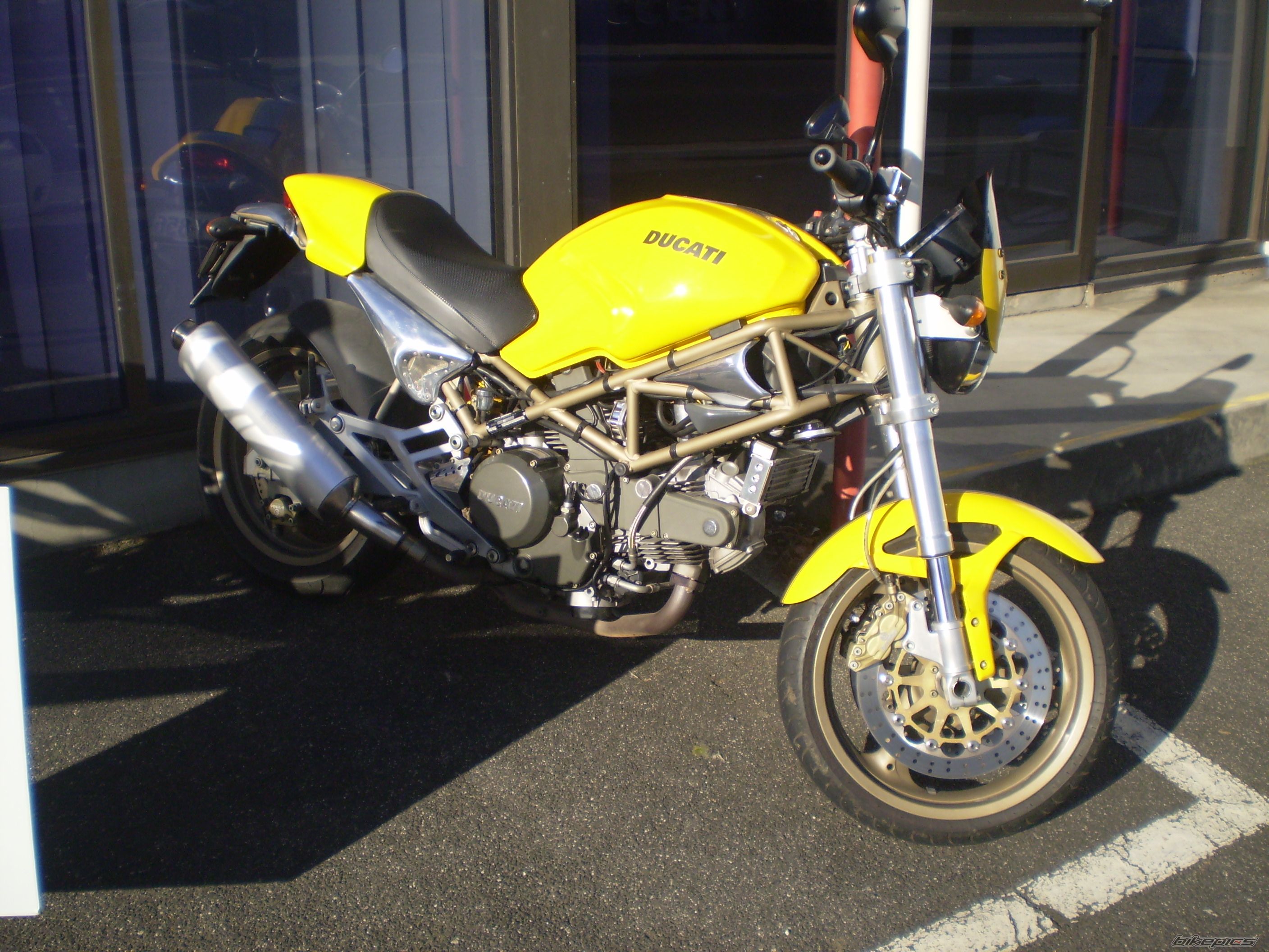 Photo 1368453