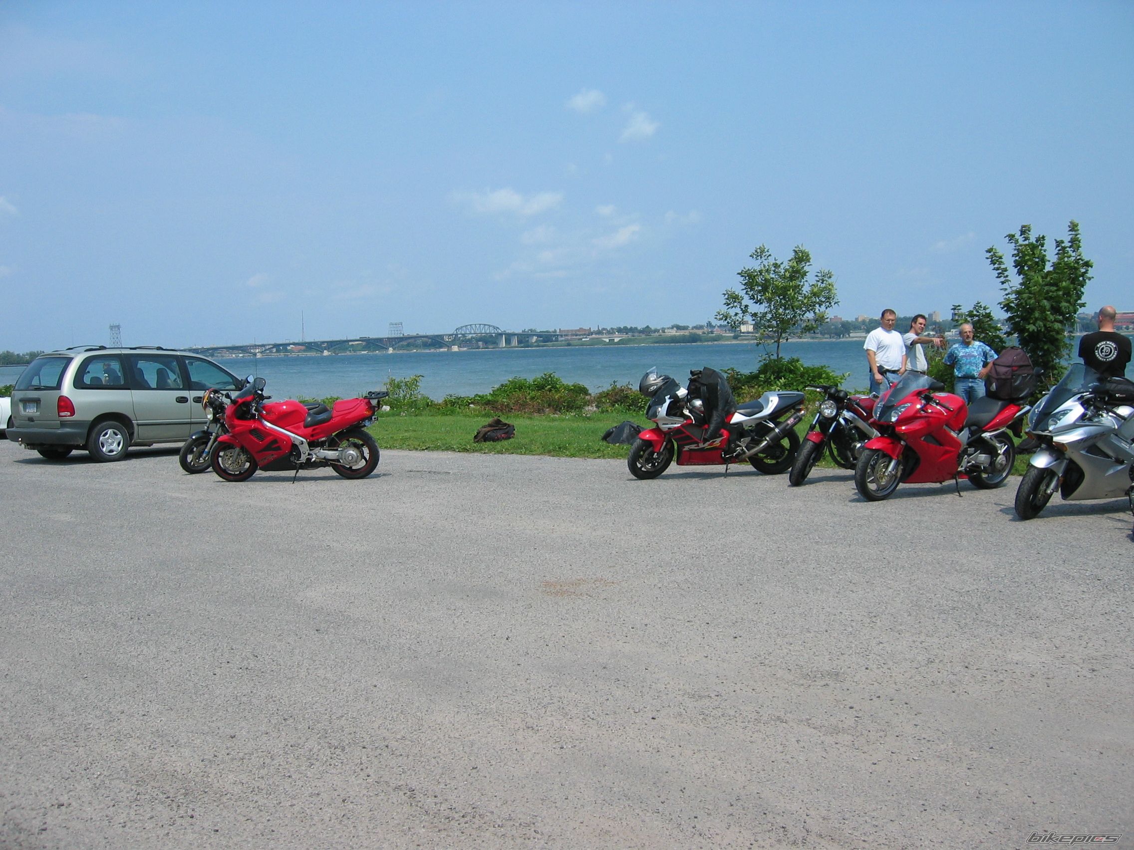 Photo 1368741