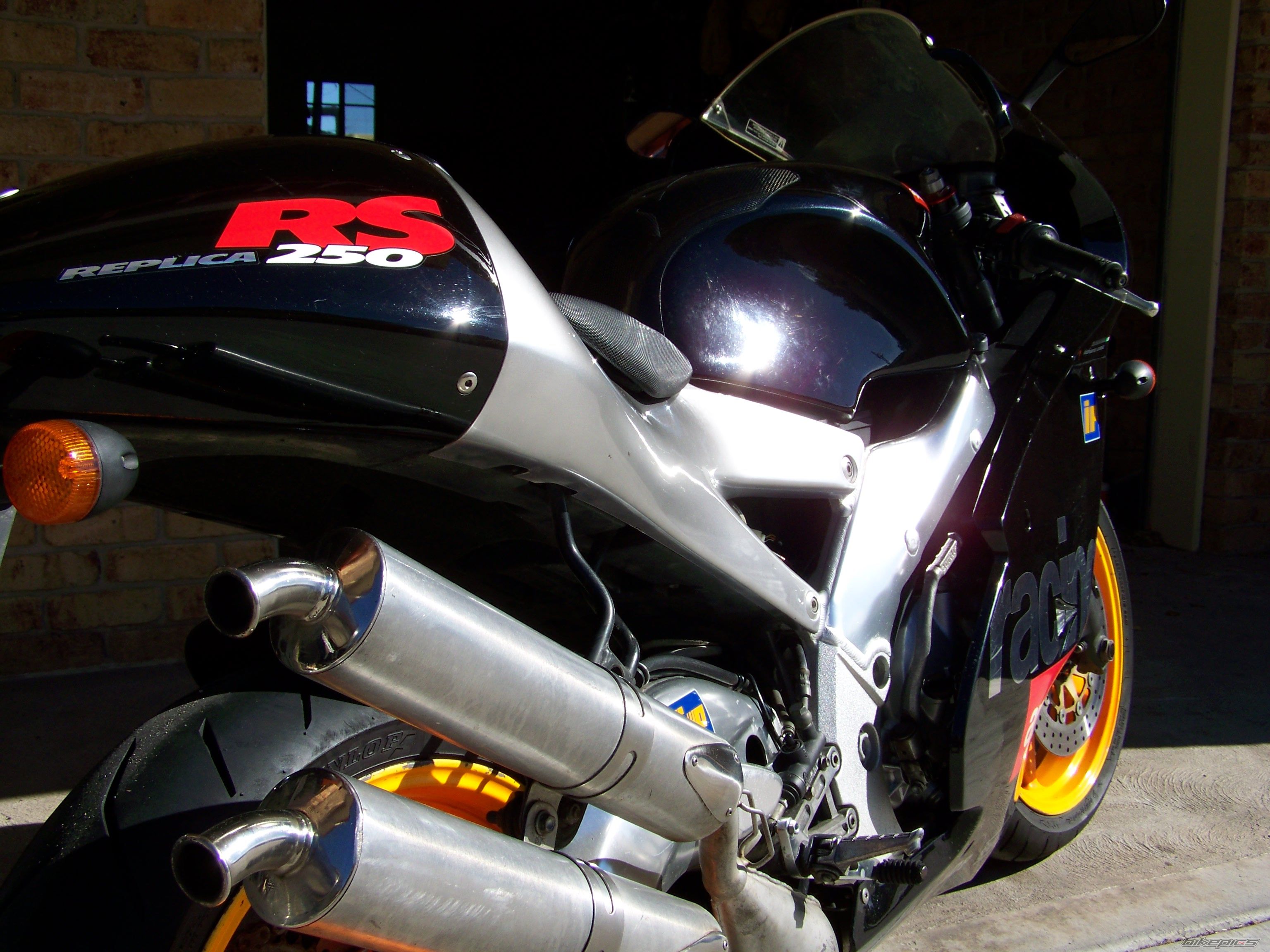 Photo 1368746