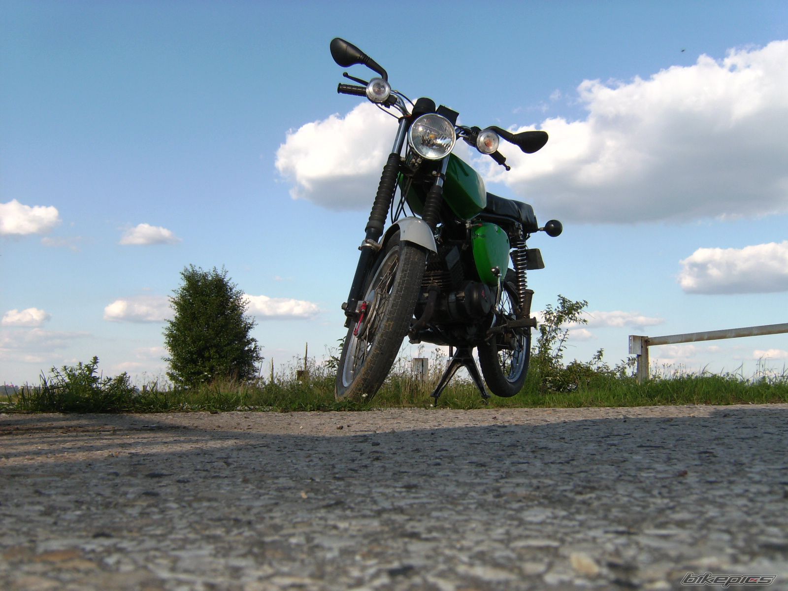 Photo 1368966