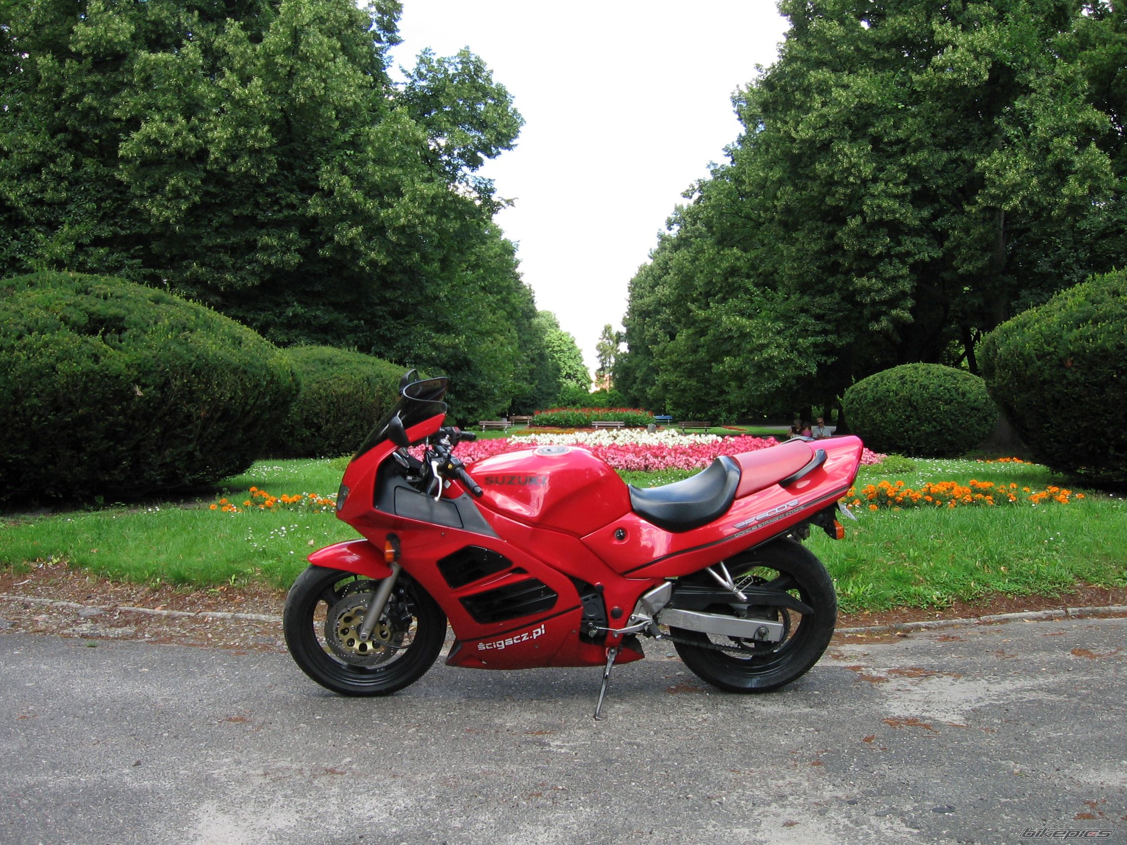 Photo 1369139