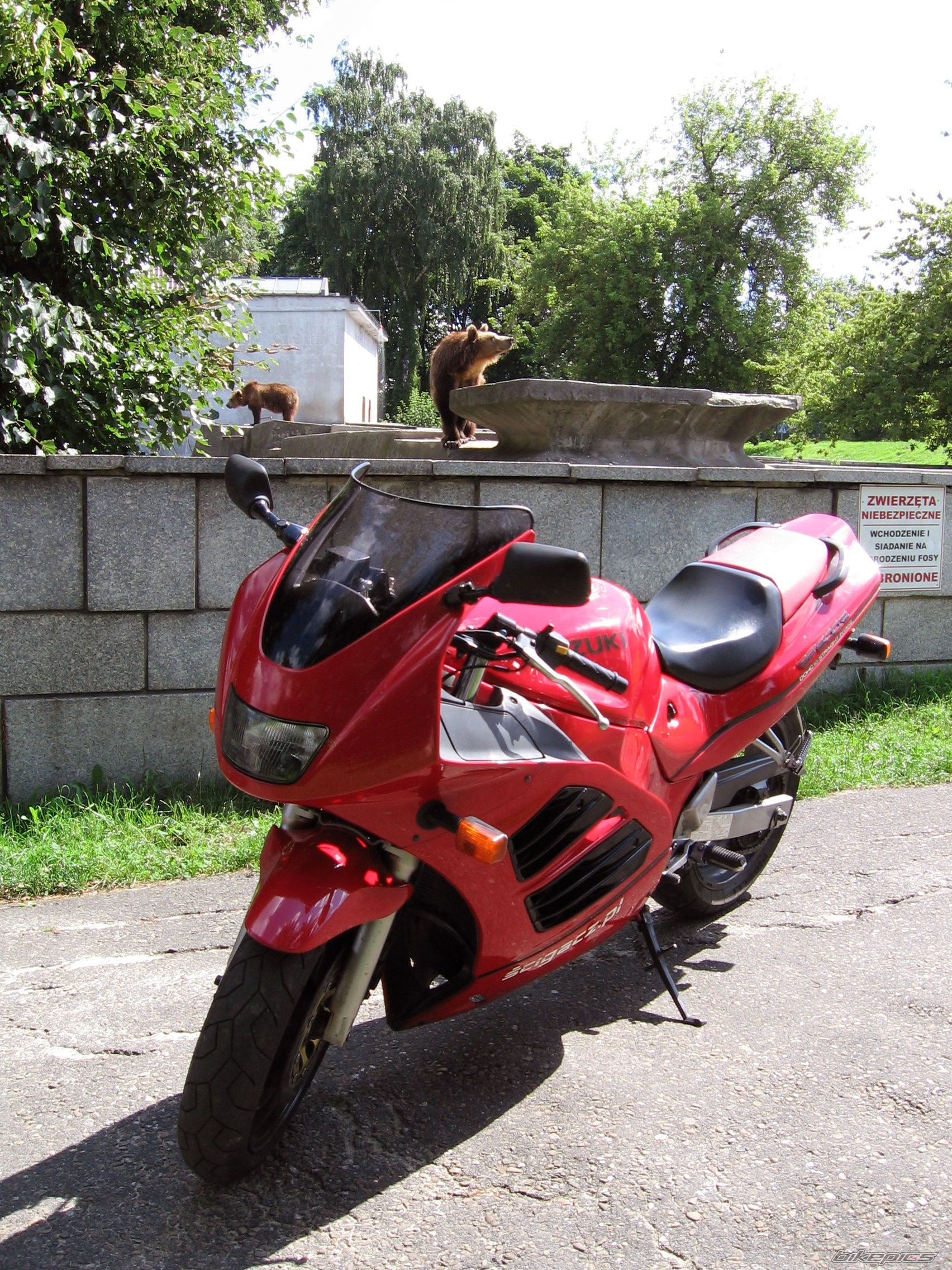 Photo 1369151
