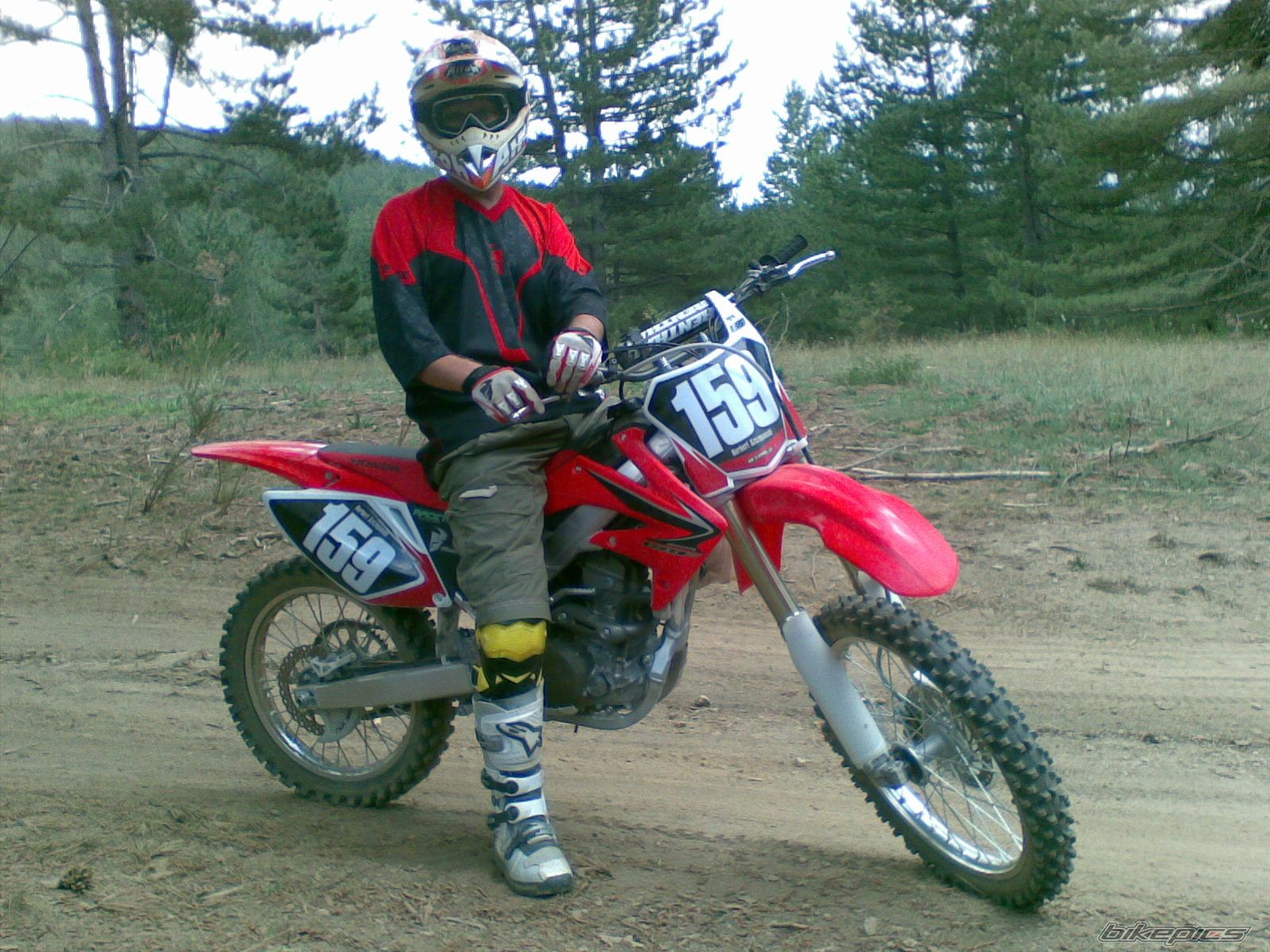 Photo 1369165