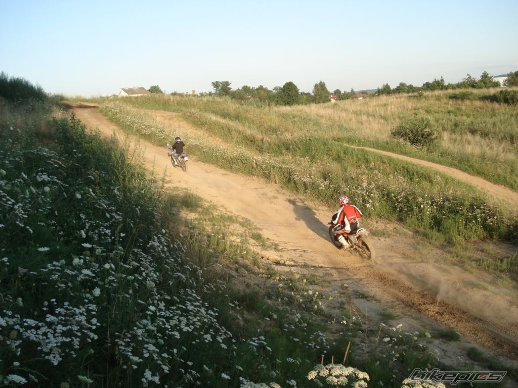 Photo 1369212