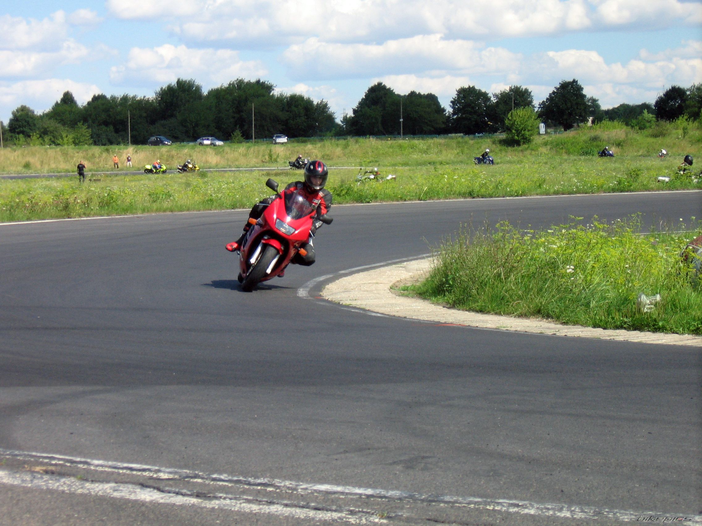 Photo 1369222