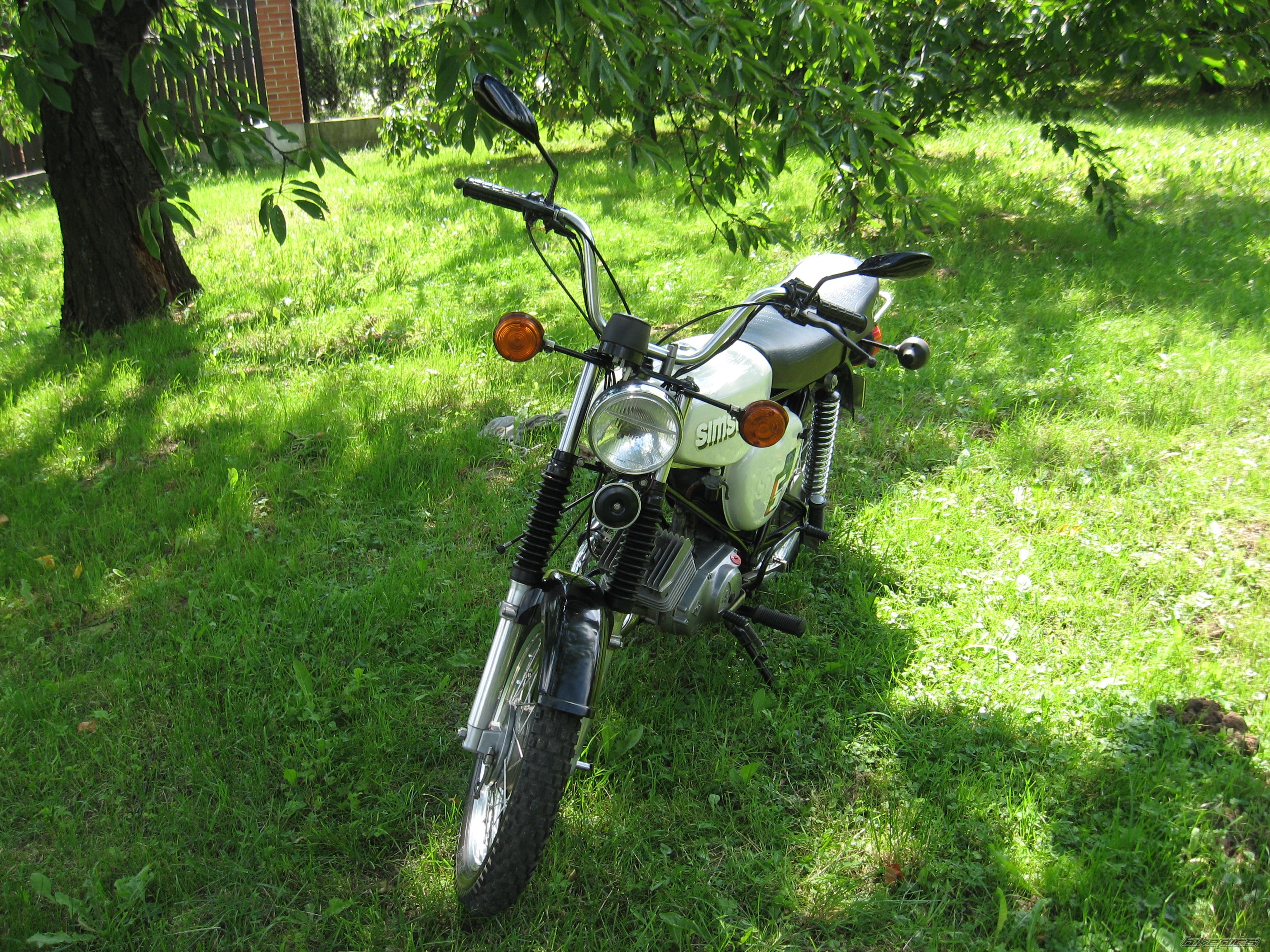 Photo 1369354