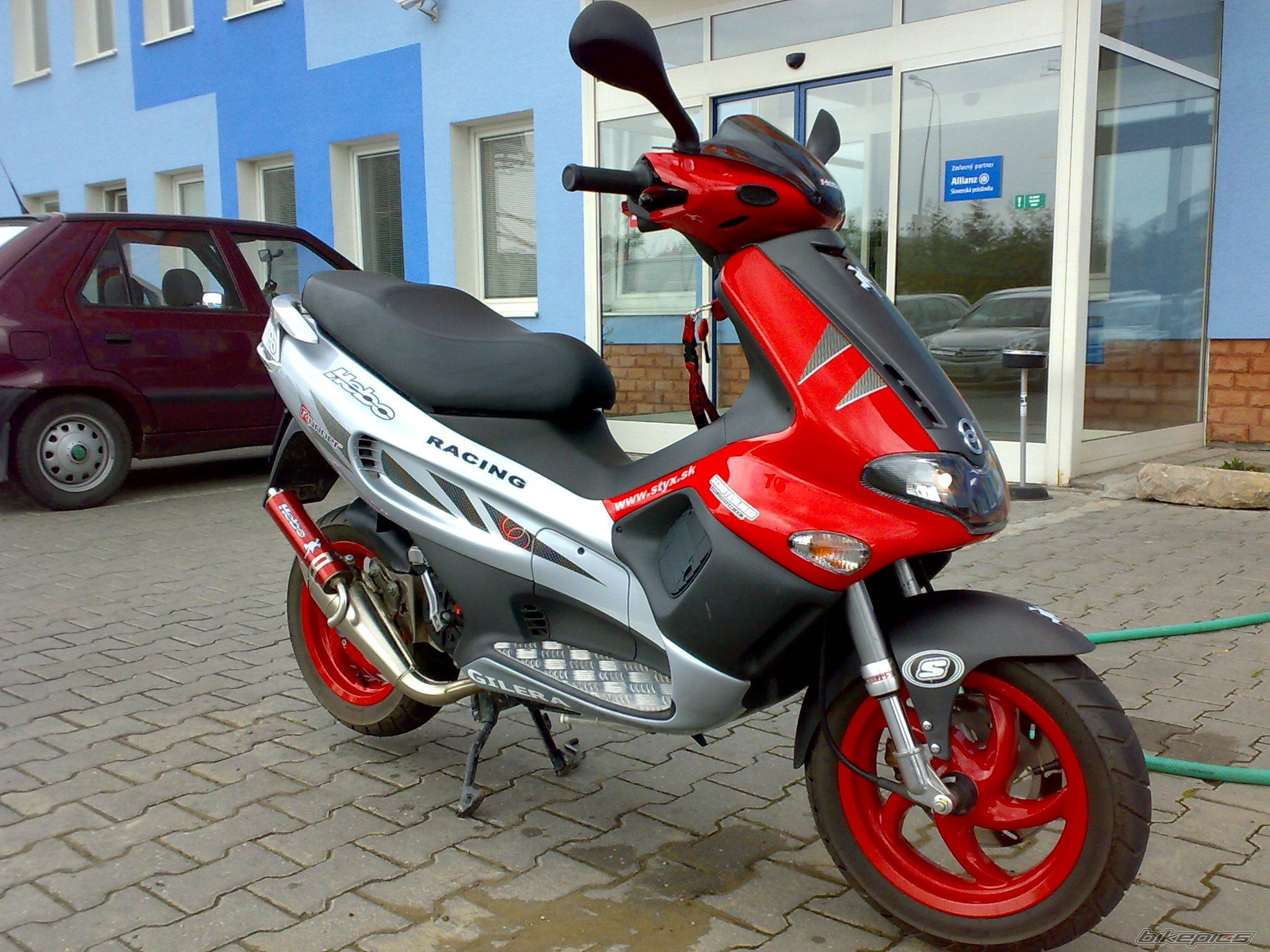 Photo 1369362