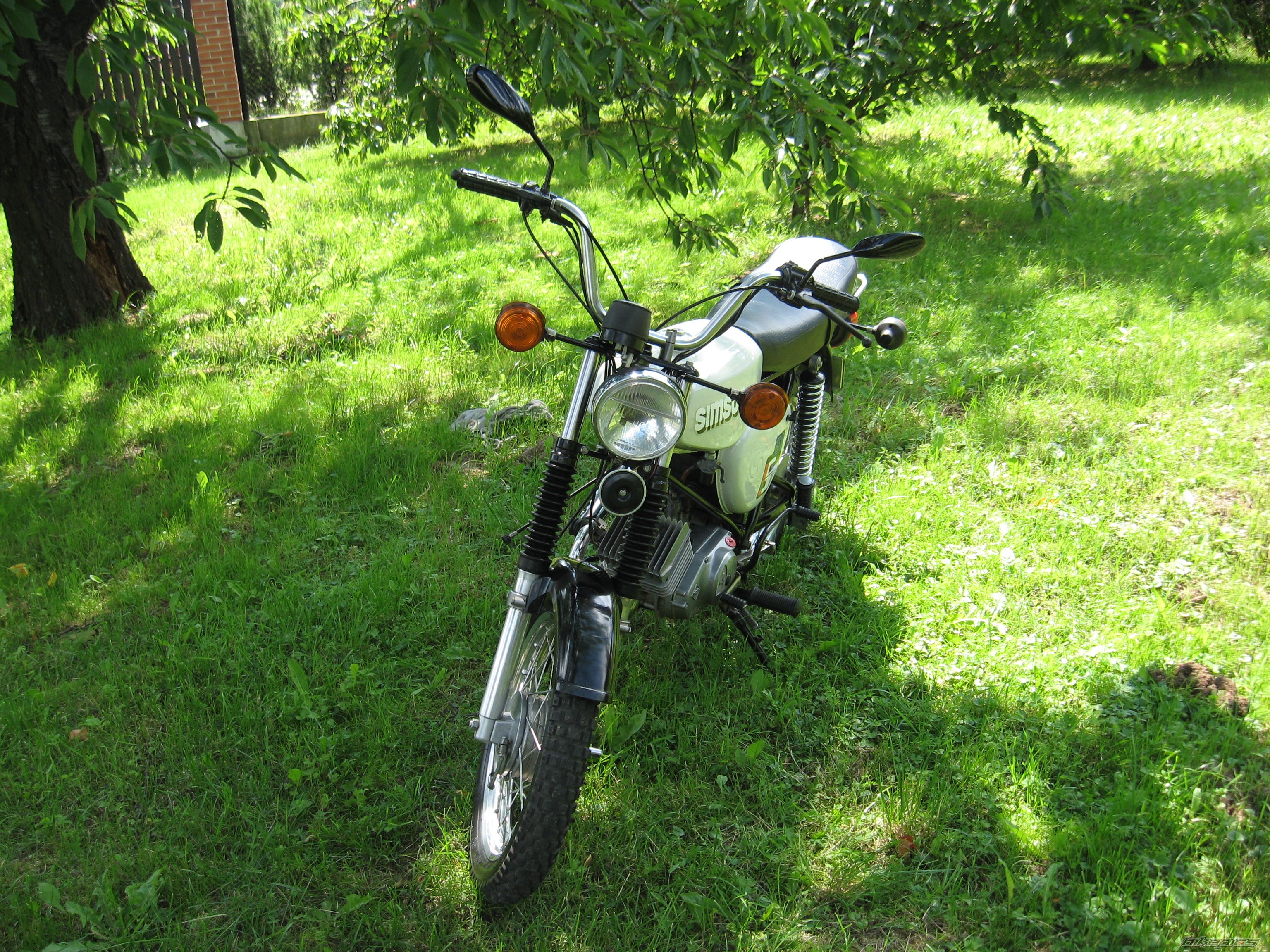 Photo 1369371